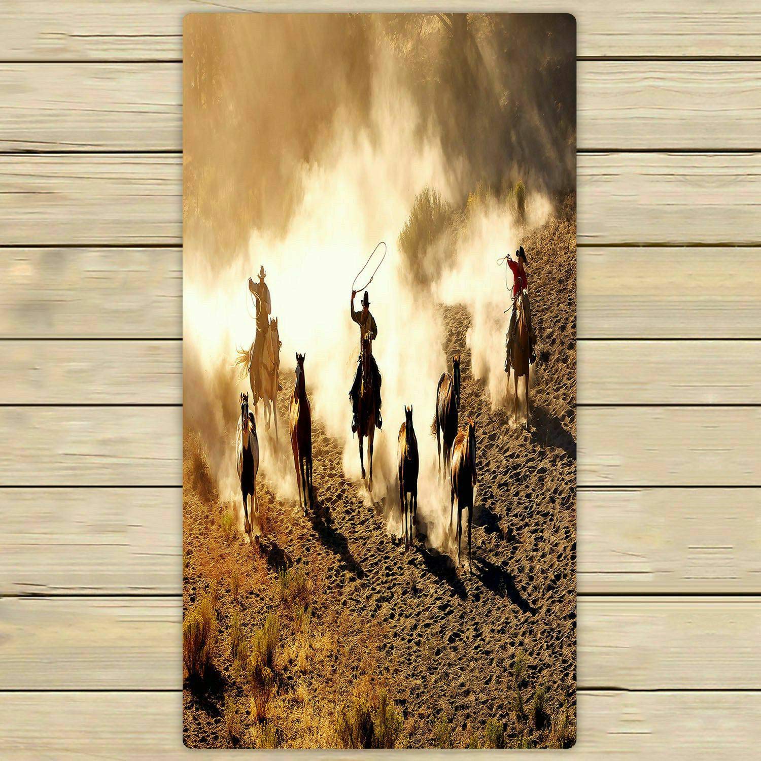 ECZJNT Cowboys Chasing Wild Horses Roping and Riding Beach Towel - 30x56 Inch Large Bath & Shower Towel for Home, Outdoor, Travel, Pool, Gym, Camping & Beach Activities