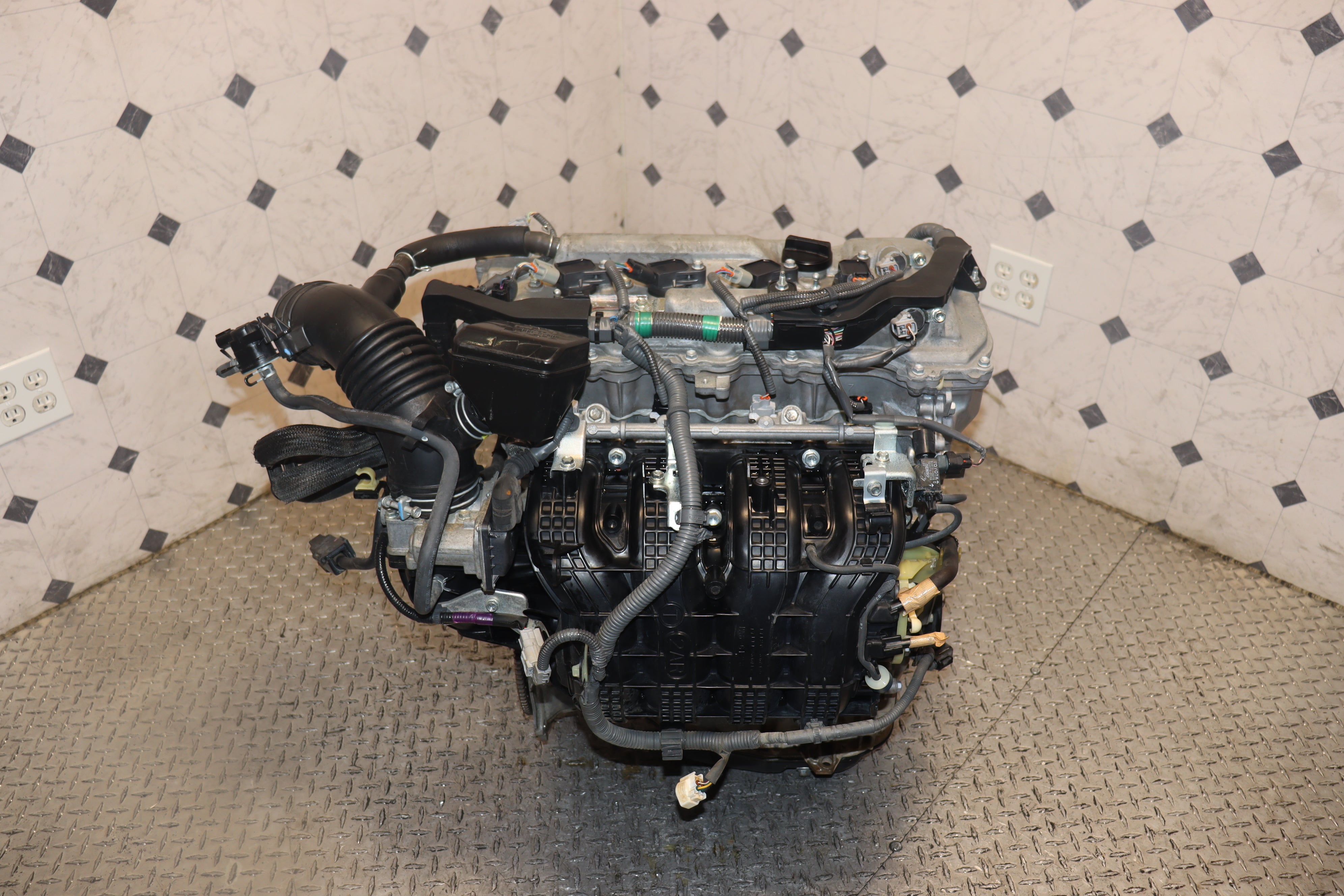 JDM Toyota 2AR-FE 2.5L 4-Cylinder DOHC Engine for 2010-2017 Camry - High Performance Replacement Motor for Daily Driving & Racing Applications