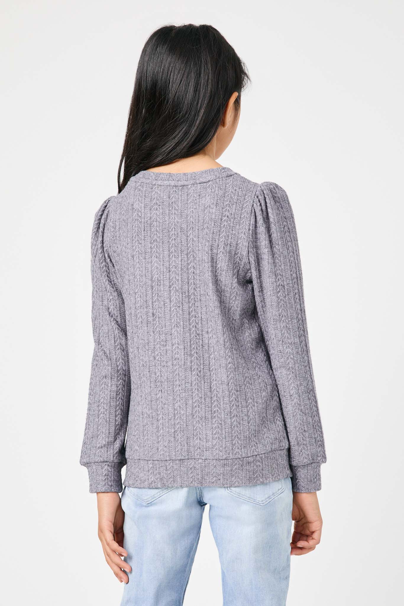 Women's Long Sleeve Cable Knit Sweater Top - Soft Winter Pullover for Casual Outfits & Holiday Gatherings