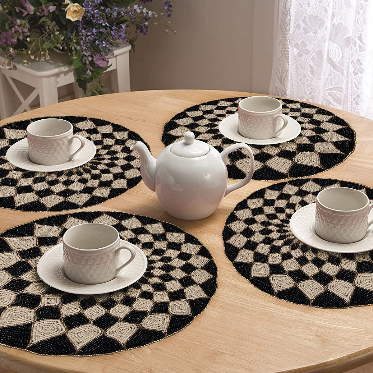 Decozen Round Placemats Set of 4 - 14 Inch Beaded Charger Plates for Dining Table Decor | Heat Resistant Table Mats for Wedding, Mother's Day, Kitchen, Office & Home Decor | Elegant Black & Beige Place Settings for Formal Dinners & Everyday Use