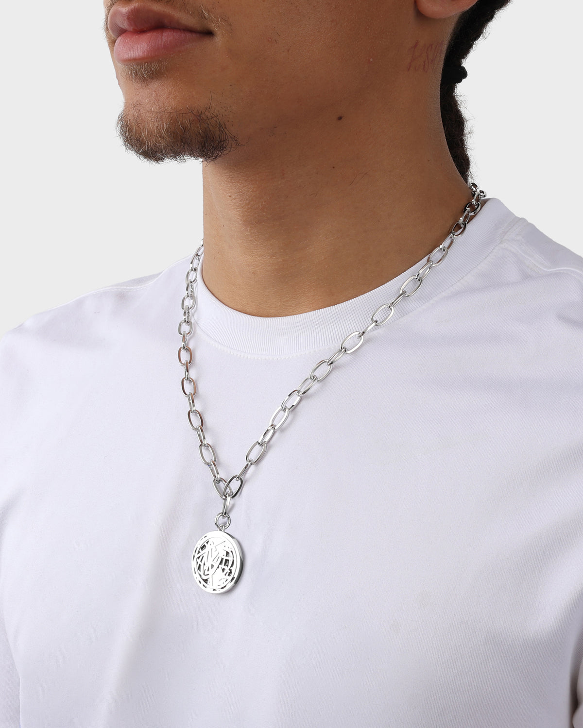 Elegant Silver Chain Necklace for Women - Dainty & Stylish Jewelry Gift for Everyday Wear & Special Occasions