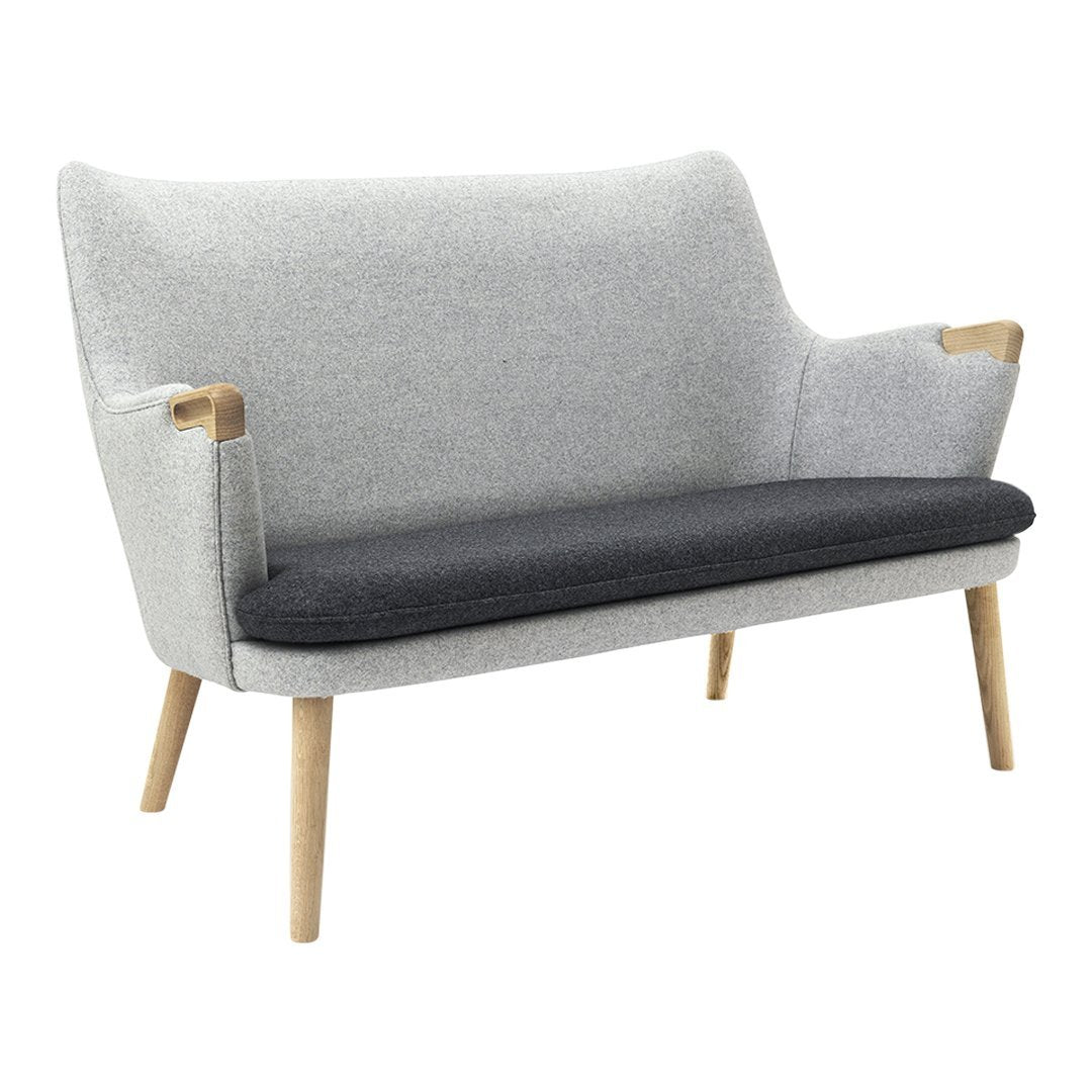 Wegner CH72 Sofa by Carl Hansen & Son - Mid-Century Modern Lounge Chair for Living Room & Office