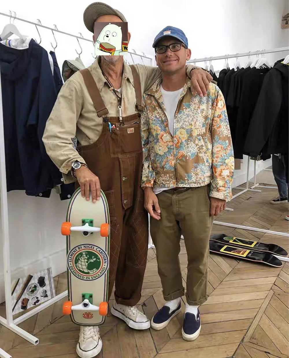 Men's Multi-Pocket Workwear Jumpsuit - Loose Fit Sleeveless Overalls in Green & Beige | Durable One-Piece Trousers for Construction, Gardening & Outdoor Work | Style 9Y7822