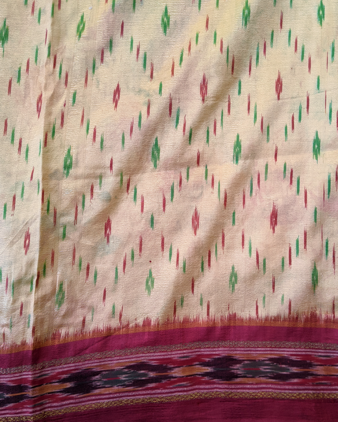 Vintage Silk Sari 099 - Handmade Authentic Indian Silk Saree for Women | Perfect for Weddings, Parties & Cultural Events