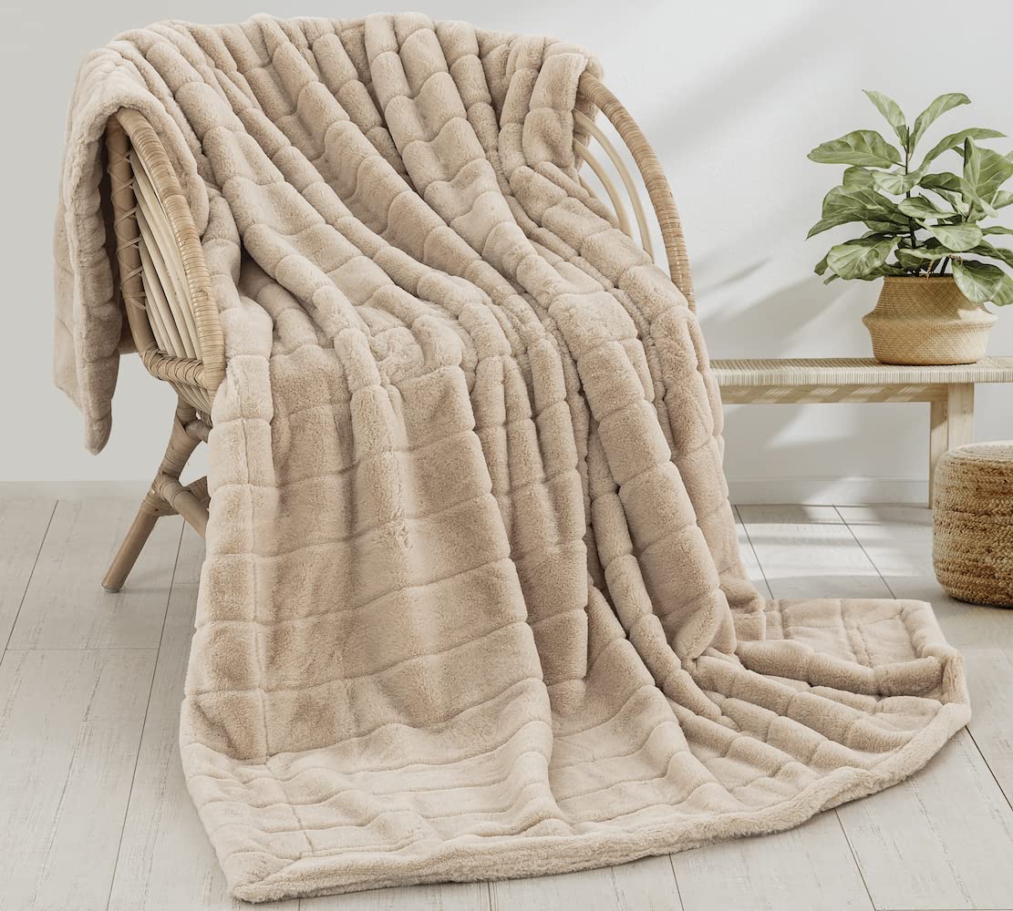 Premium Faux Fur Throw Blanket - Ultra Soft Double Sided Fluffy Blanket for Winter, Sofa & Couch - Warm & Cozy 50
