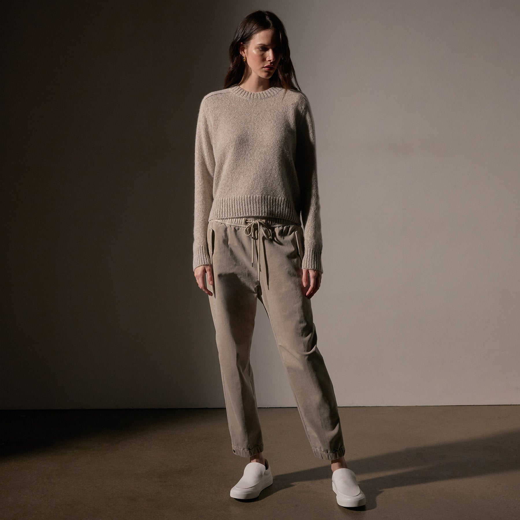 Luxury Cashmere Sweater for Women - Soft Crew Neck Saddle Shoulder Pullover in Hazel Brown | Perfect for Fall & Winter, Office Wear, and Casual Outfits