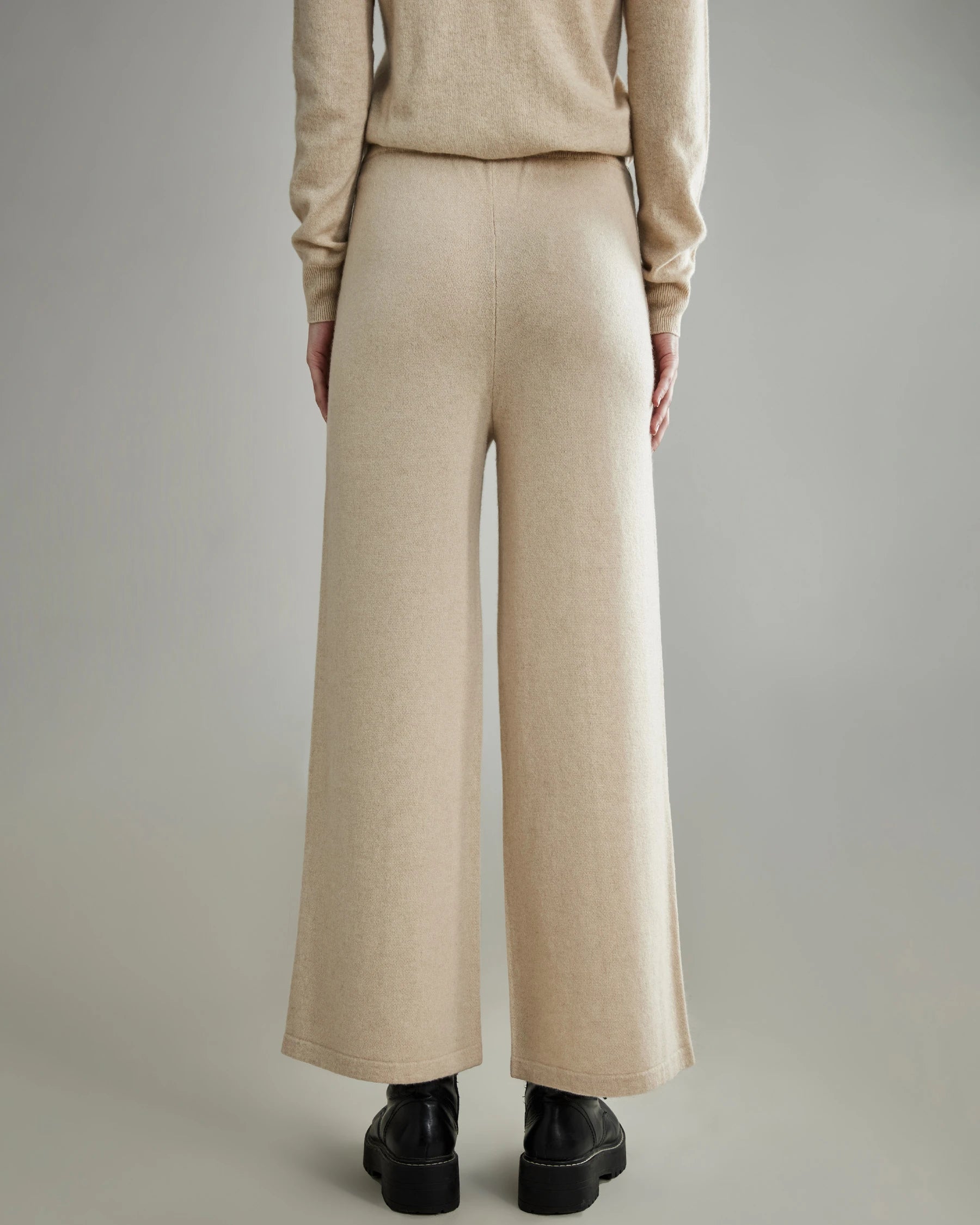 Luxury Women's Wide Leg Cashmere Pants - Soft & Warm Winter Trousers for Lounge, Office & Travel | Premium Comfort & Style