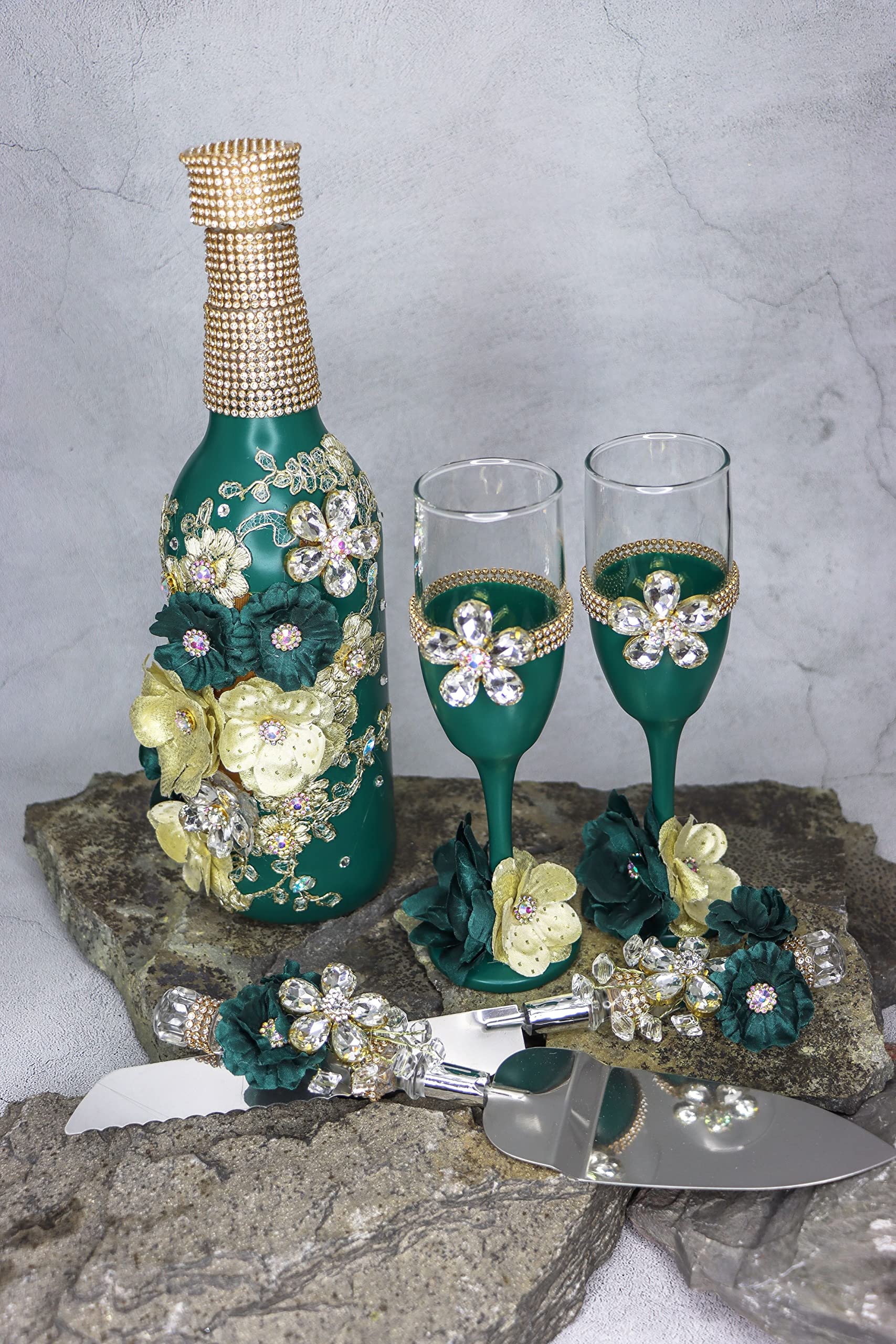 Elegant A&C Quinceañeras & More Champagne Glasses Set - Burgundy Gold Toasting Set for Quinceañera, Sweet 16, Weddings & Special Celebrations - Perfect for Anniversaries, Bridal Showers & Birthday Parties