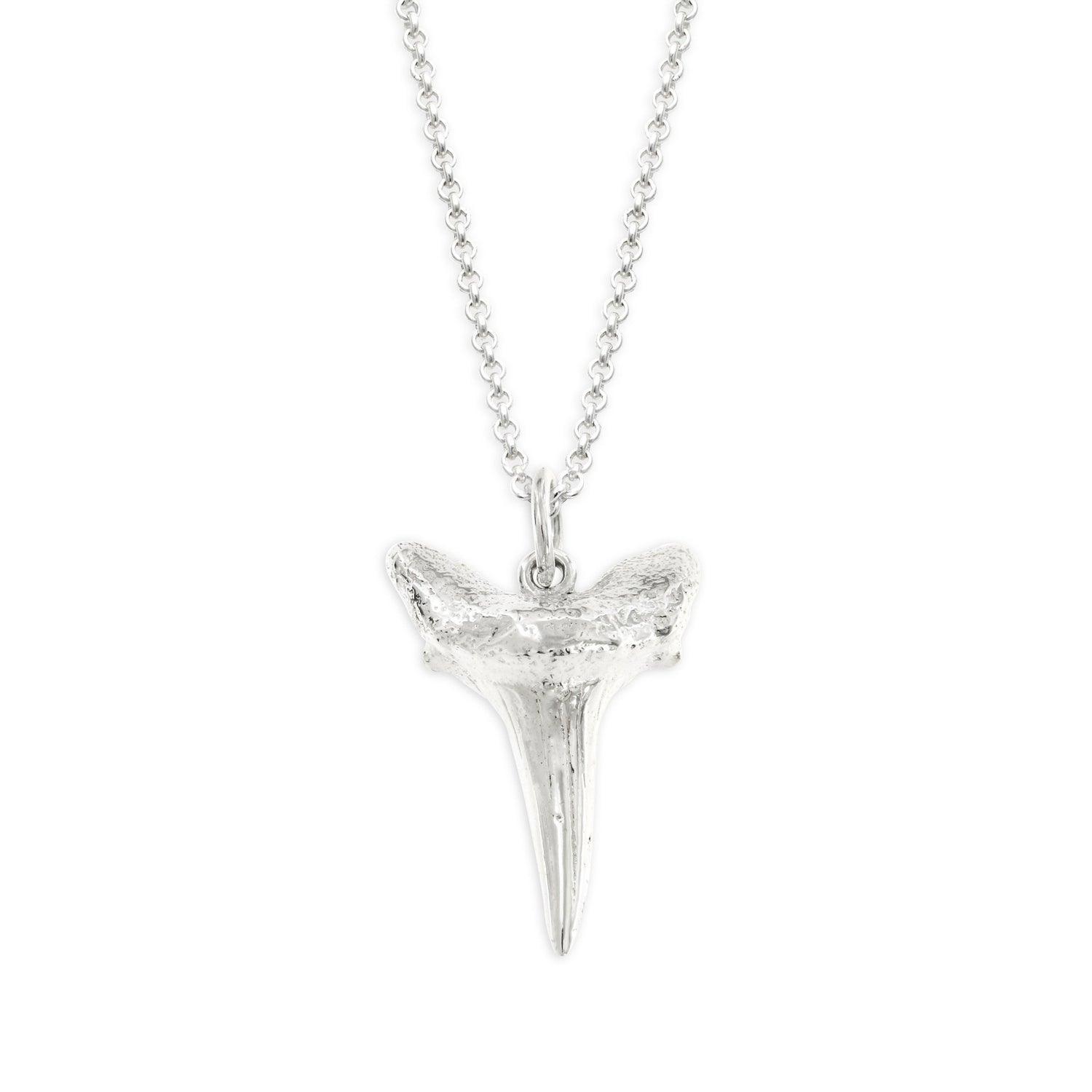 Authentic Shark Tooth Pendant Necklace - Handcrafted Jewelry for Men & Women - Perfect for Beach Lovers, Surfers & Outdoor Adventures