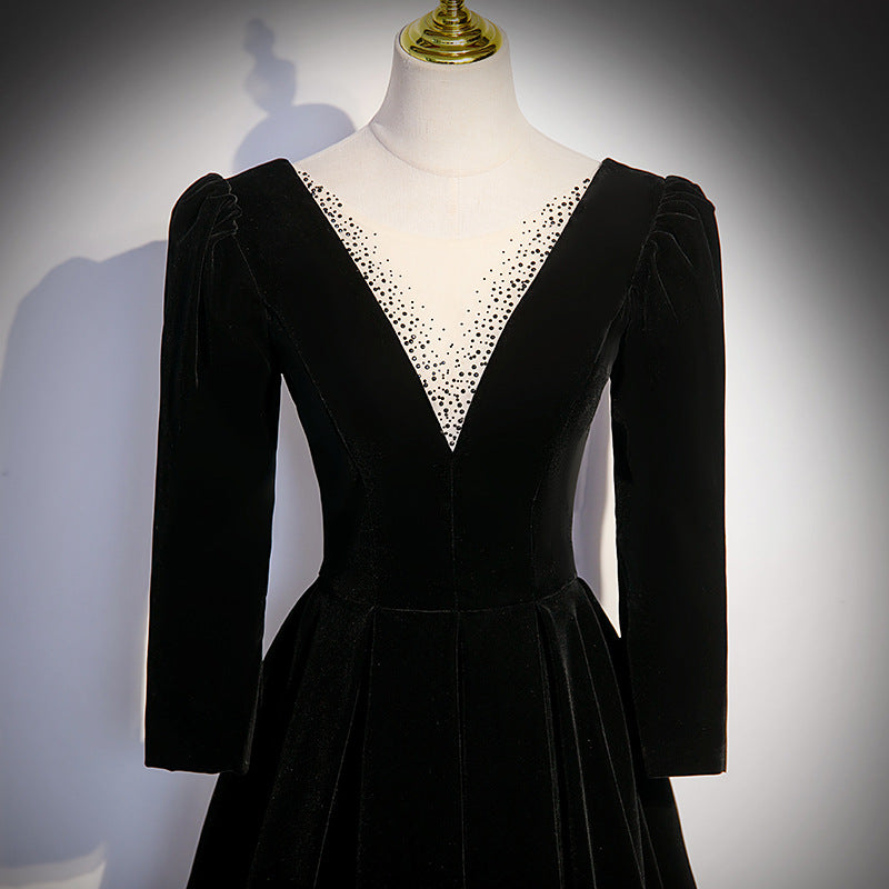 Elegant Black Velvet A-Line Prom Dress with V-Neck - Perfect for Evening Gala, Homecoming, and Formal Events