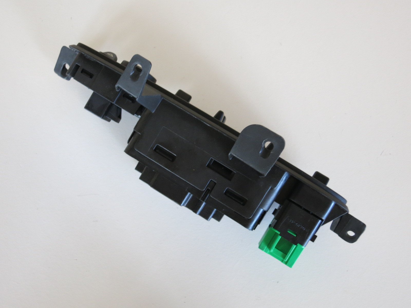 General Motors 10438813 Door Window Switch Panel - Replacement for GM Vehicles | Power Window Control Switch Assembly for Driver Side | Perfect for Chevy, GMC, Cadillac Models | Easy DIY Installation for Home Mechanics