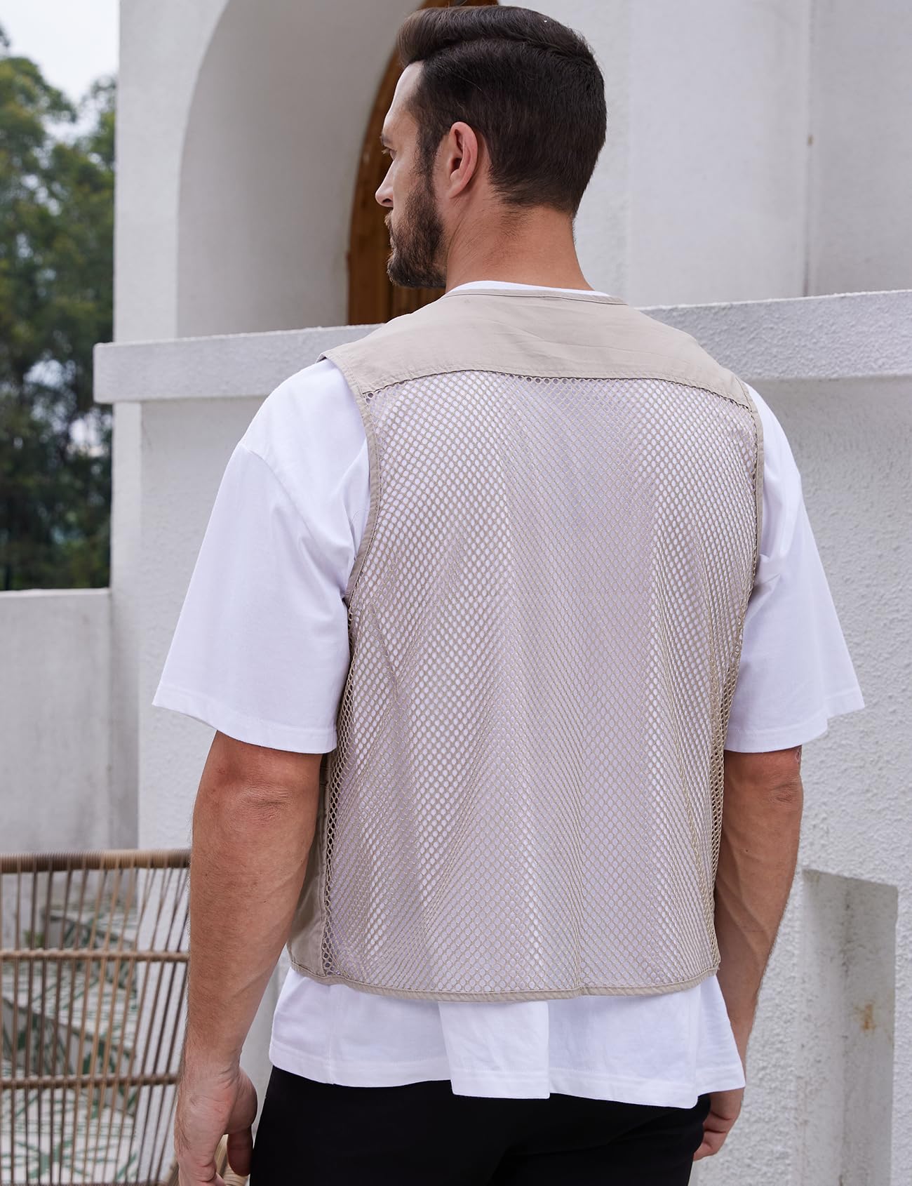 Gihuo Men's Utility Vest - Lightweight Fishing & Safari Vest with Multiple Pockets for Outdoor Adventures, Summer Travel, and Casual Wear