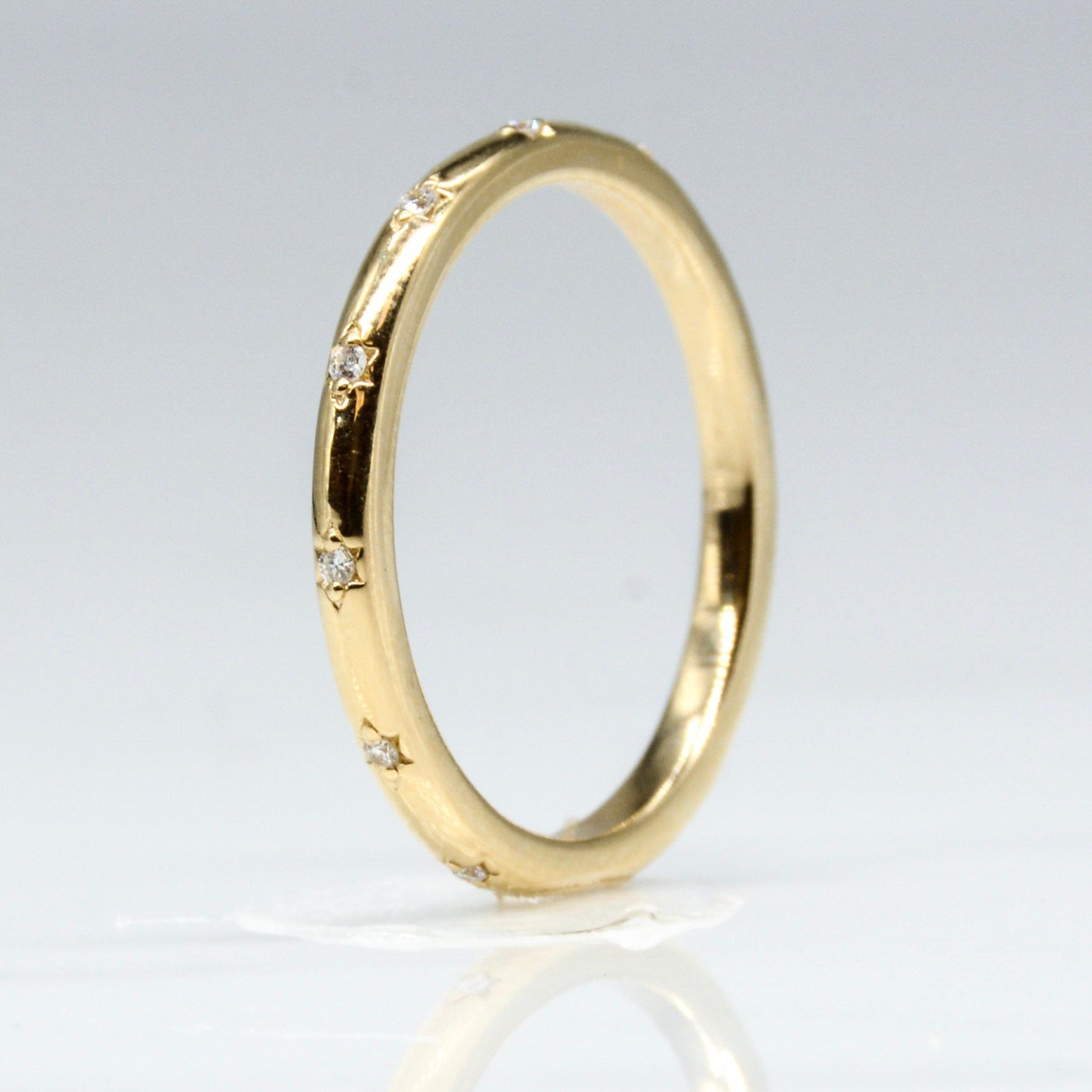 100 Ways Simple Diamond Eternity Band - 14K Gold/Platinum Wedding Ring for Women | Anniversary & Engagement Jewelry Gift