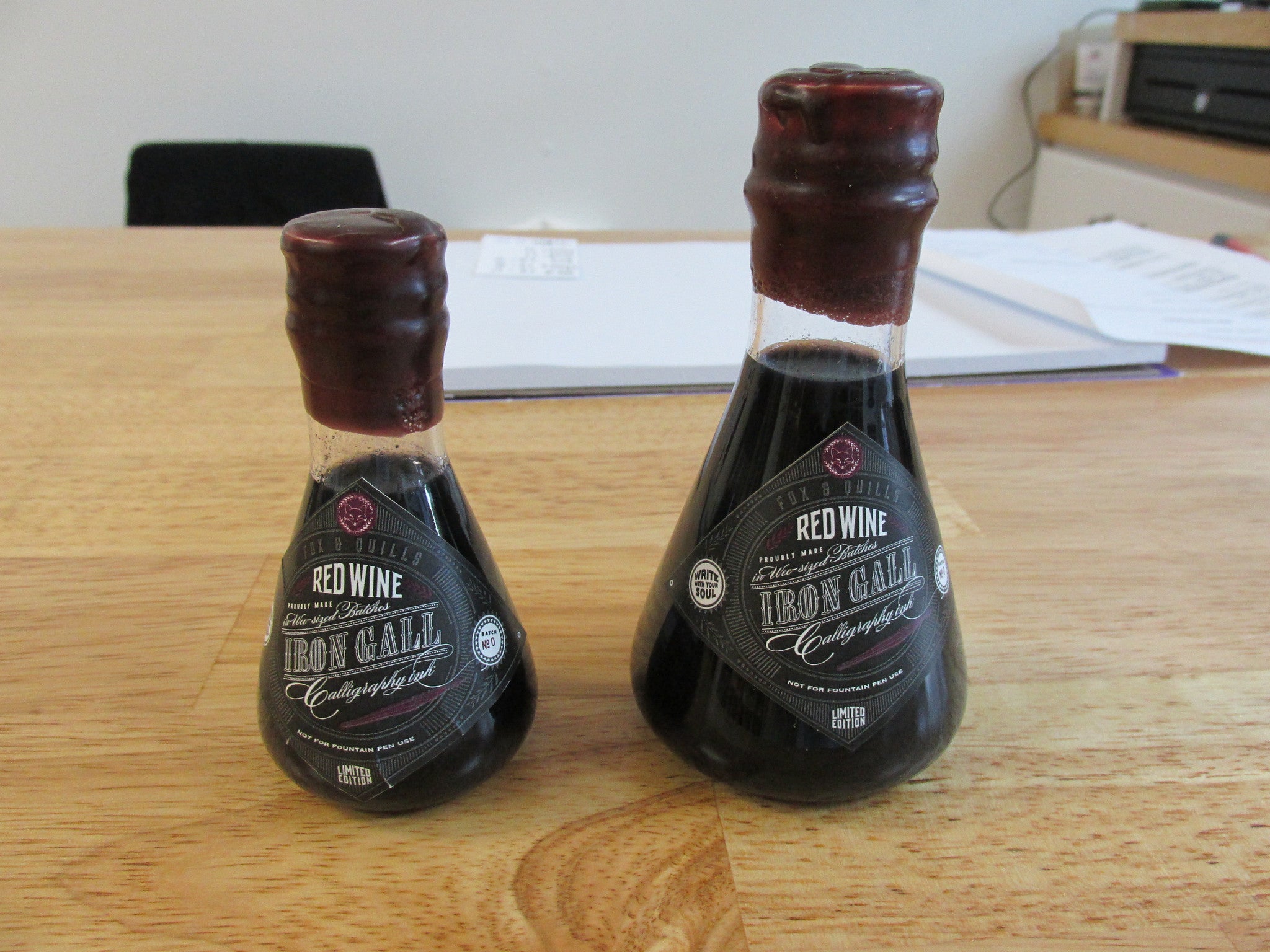 Premium Red Wine Iron Gall Calligraphy Ink - 100ml Glass Beaker with Wax-Sealed Cork (Large Size) - Perfect for Calligraphy, Fountain Pens & Artistic Lettering