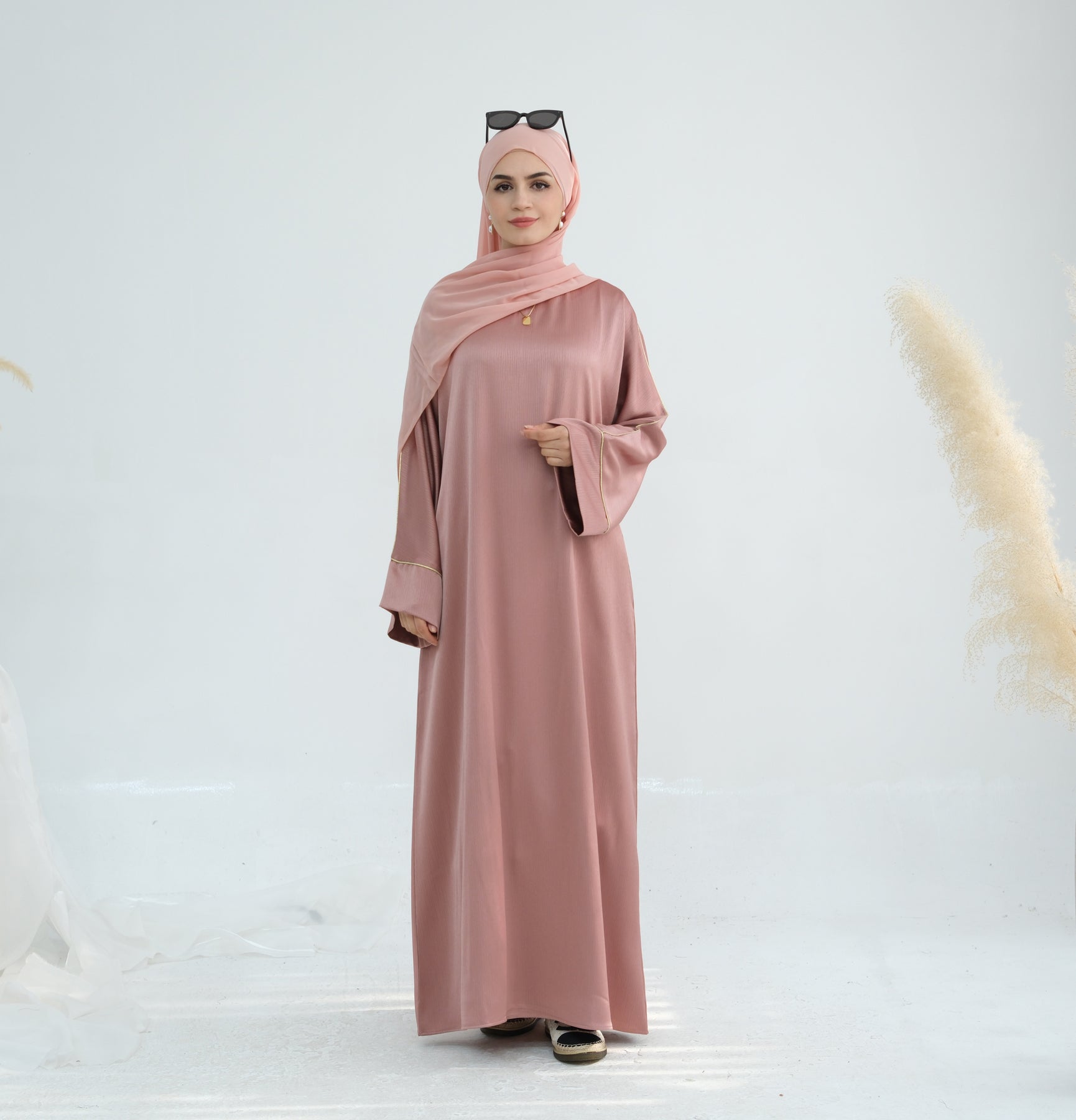 Elegant Ayana Textured Piping Detail Abaya Dress - Pink Modest Islamic Clothing for Women | Perfect for Prayer, Mosque & Special Occasions