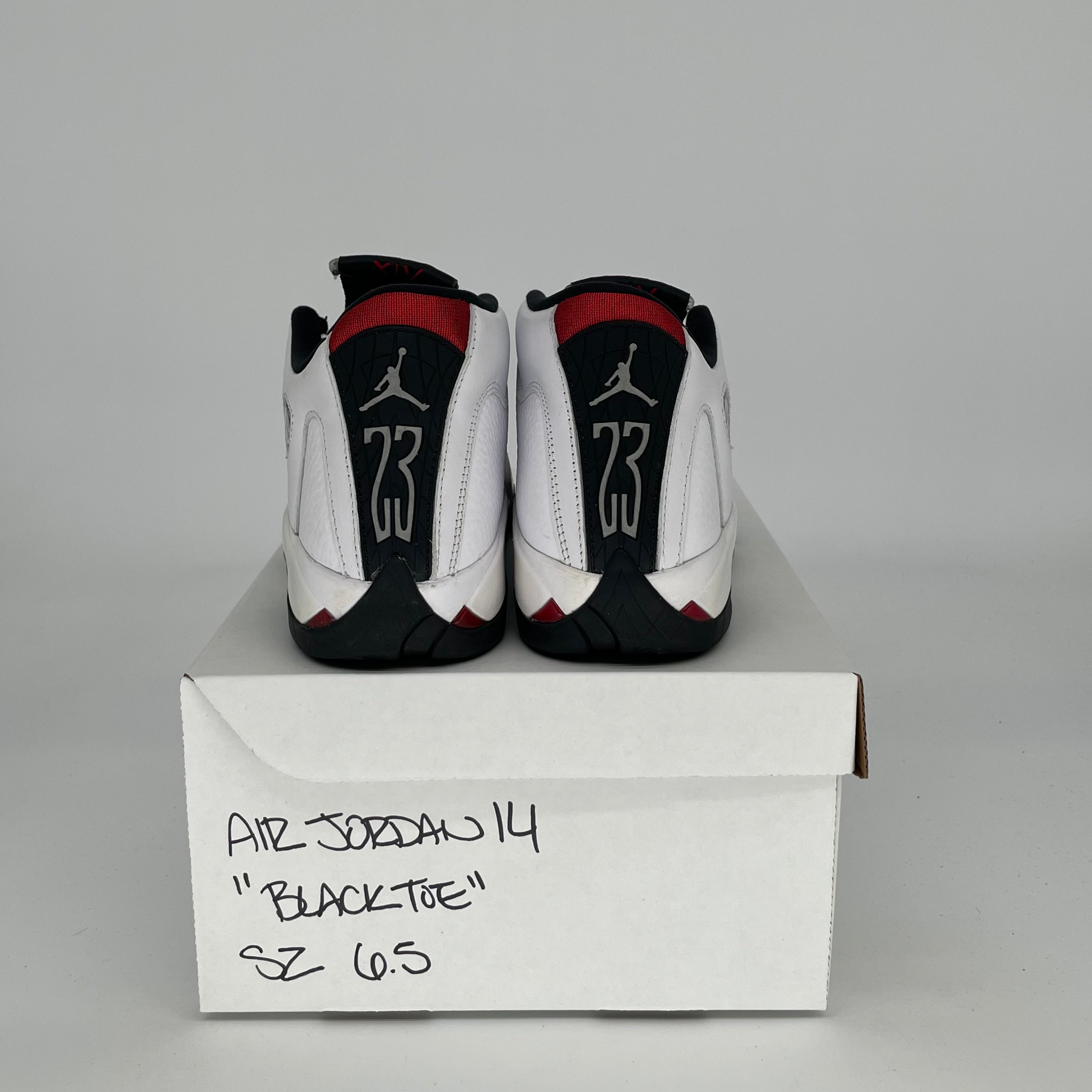 Original Title: AIR JORDAN 14 BLACK TOE SIZE 6.5/8W 487524 160   Optimized Title: Air Jordan 14 Retro Black Toe Basketball Shoes - Men's Size 6.5/Women's 8 (Style 487524-160) - Perfect for Court Play & Streetwear Fashion
