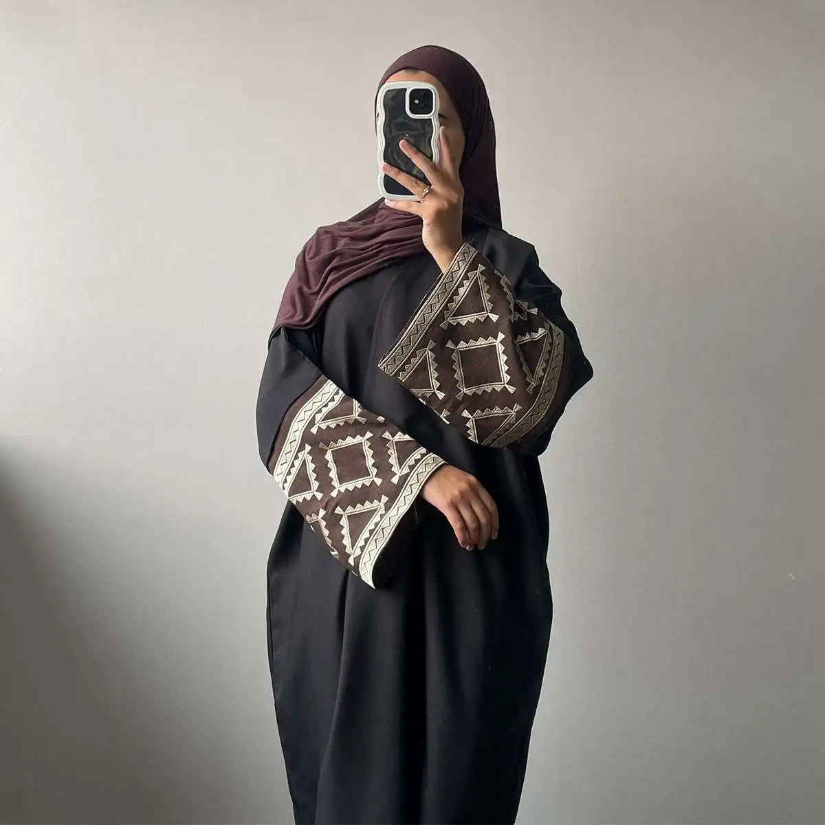 Elegant Muslim Women's Embroidery Sleeve Cardigan Open Abaya Dress - Modest Islamic Fashion for Prayer, Mosque & Special Occasions