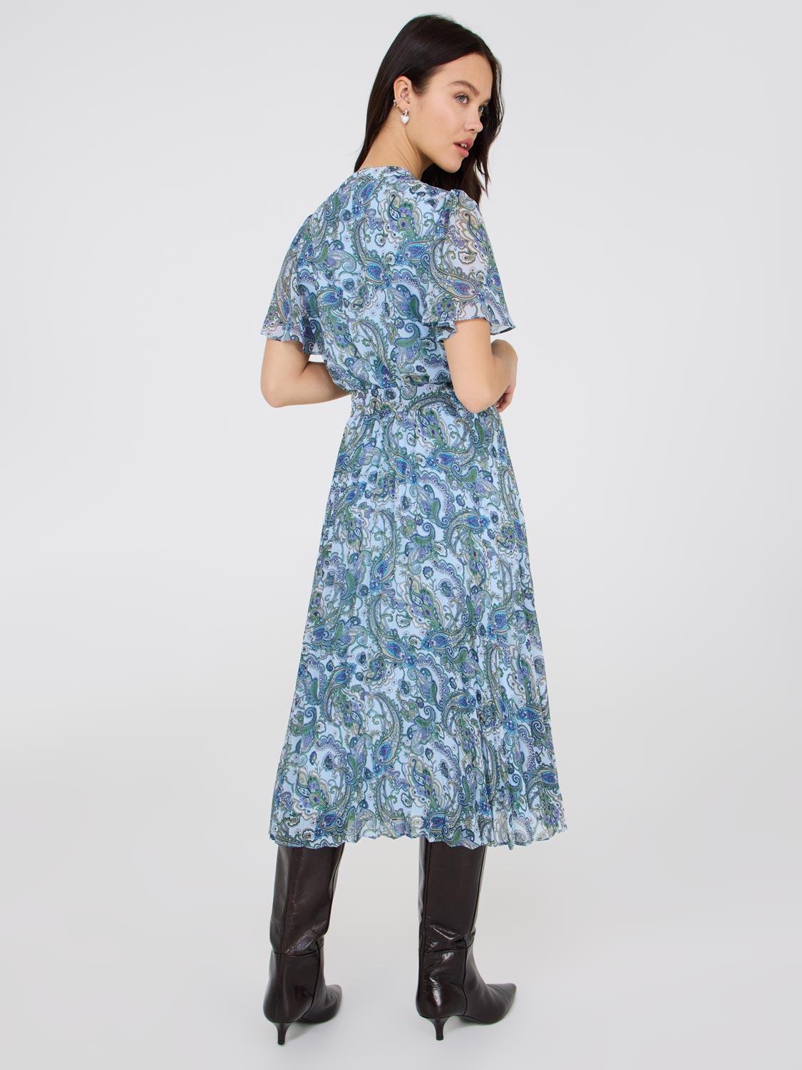Elegant Paisley Print Pleated Chiffon Dress for Women - Flowy Summer Maxi Dress for Beach, Party & Special Occasions