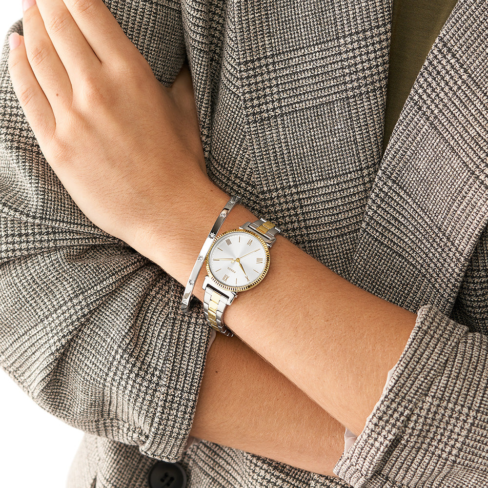 Fossil ES5249SET Daisy with Bangle Watch - Stylish Women's Bracelet Watch for Everyday Wear, Office & Casual Outfits