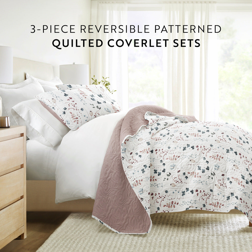 Poppy Bloom Reversible Quilted Coverlet Set - Lightweight Bedspread for All Seasons | Perfect for Bedroom, Guest Room & Dorm Decor