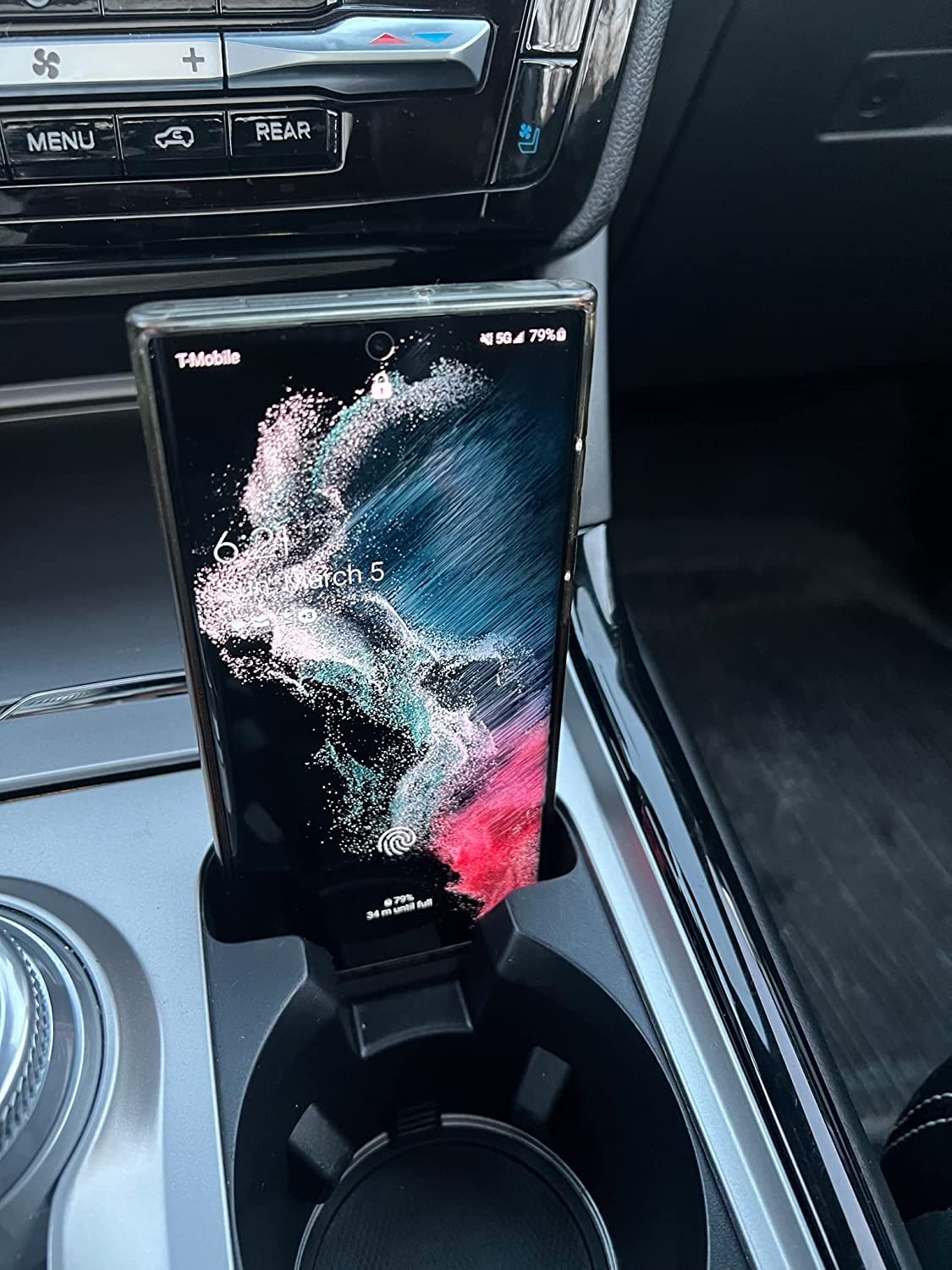 Universal Car Phone Holder for 2020-2024 Ford Explorer - Compatible with iPhone 16/16 Plus/16 Pro/16 Pro Max & iPhone 15 Series - Secure Mount for Hands-Free Driving, GPS Navigation & Road Trips