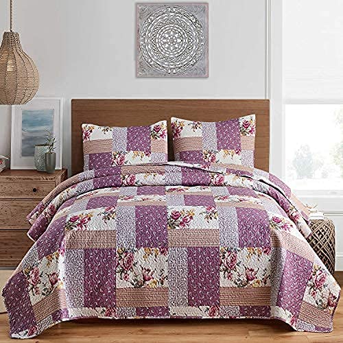 A Cozy Night's Dream with MERRY HOME Floral Quilt Set