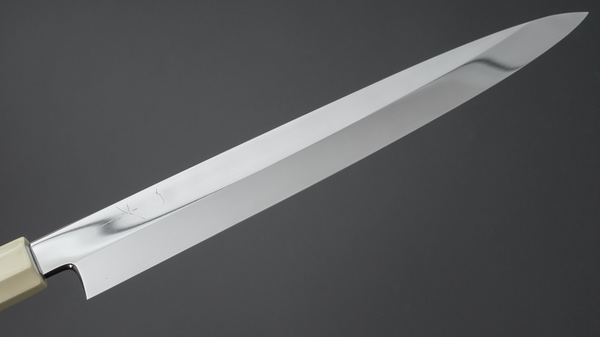 Premium Hitohira Yamatsuka Mosuke Mirror Polished Ginsan Honyaki Yanagiba 270mm Sushi Knife - Black & White Lacquered Handle with Saya - Perfect for Sushi Chefs & Japanese Cuisine Preparation
