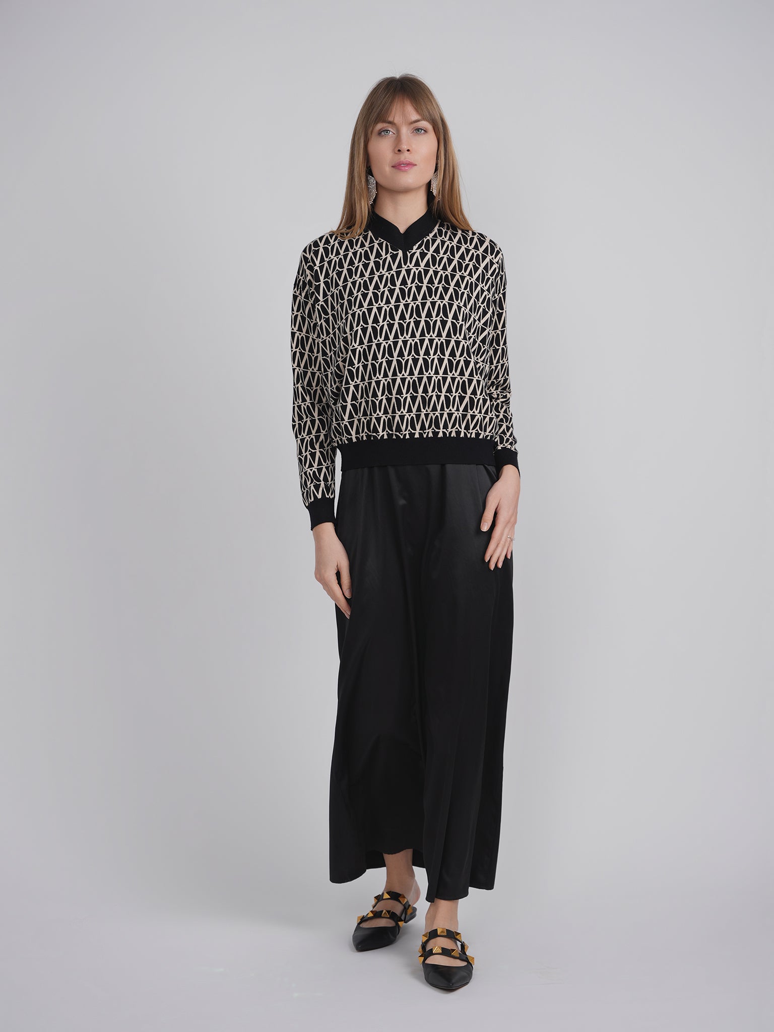 Floral V-Neck Knit Sweater for Women - Soft & Stylish Pullover for Casual Wear, Office & Date Nights