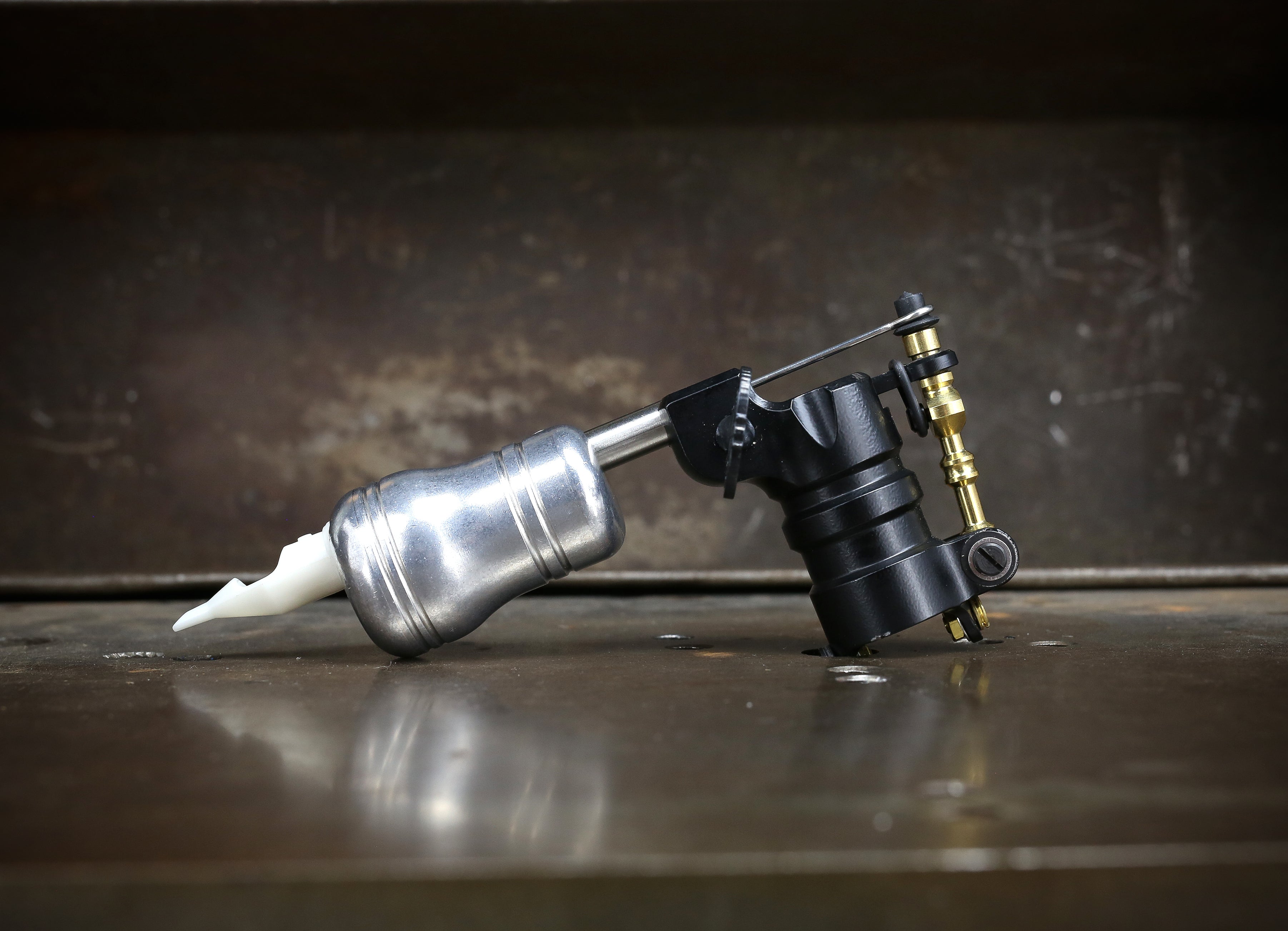 Dan Kubin Offset CARTRIDGE Grip - Ergonomic Camera Handle for DSLR & Mirrorless - Perfect for Vlogging, Photography & Filmmaking