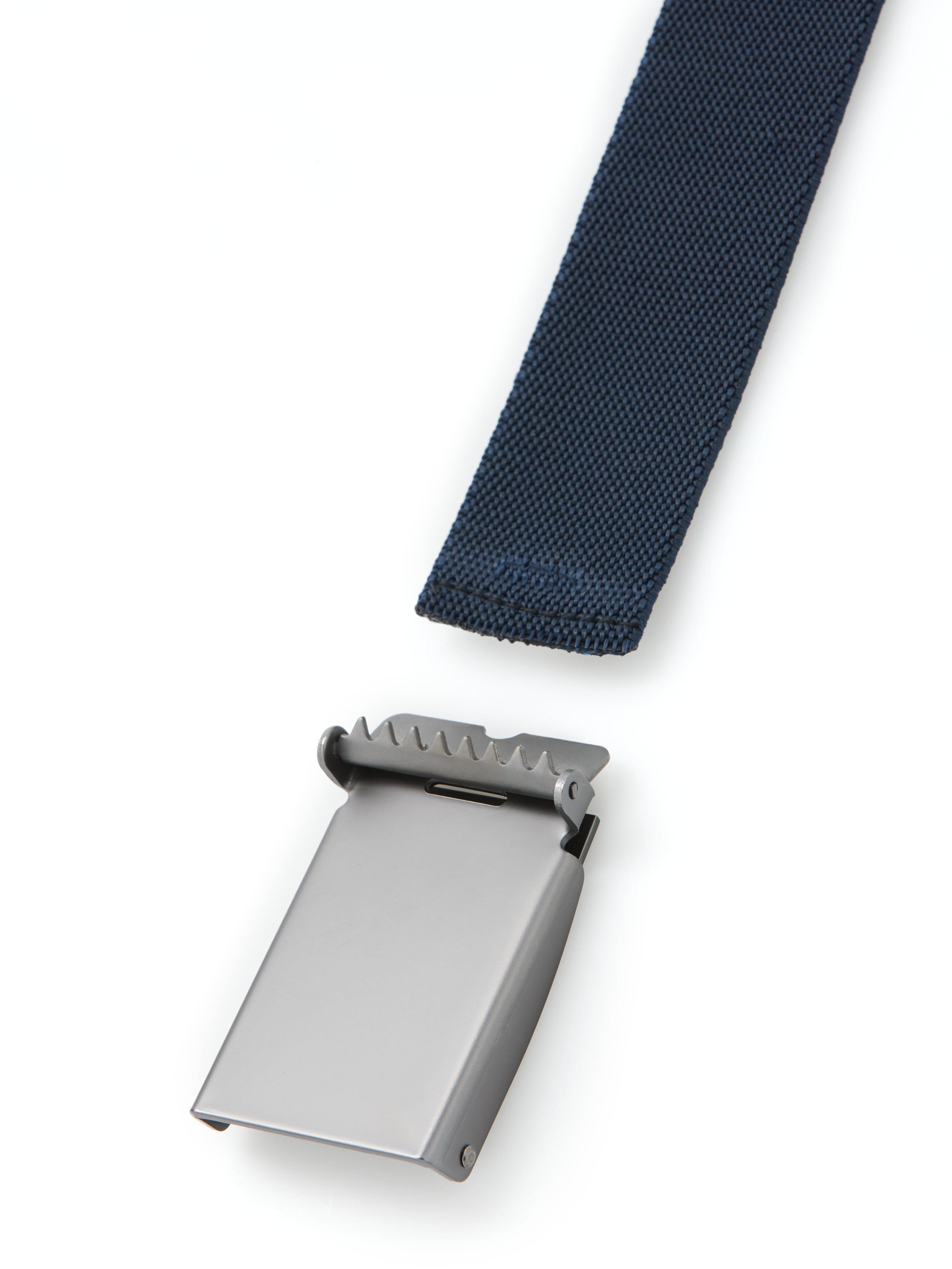 Men's V Logo Web Golf Belt - Stylish & Durable for Golf, Casual Wear & Outdoor Activities