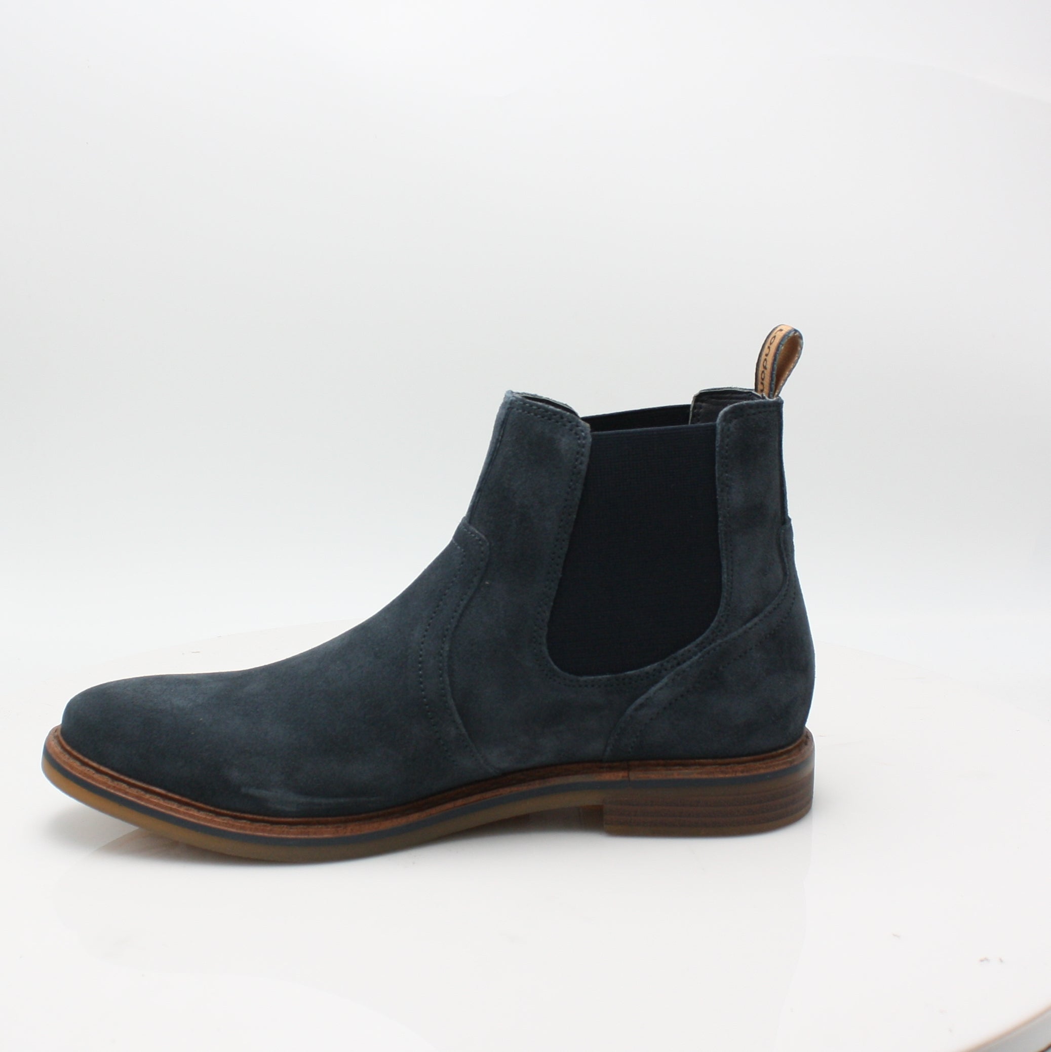 Rampton Base London 22 - Premium Men's Sneakers for Casual & Streetwear Style | Comfortable Walking Shoes for Everyday Wear