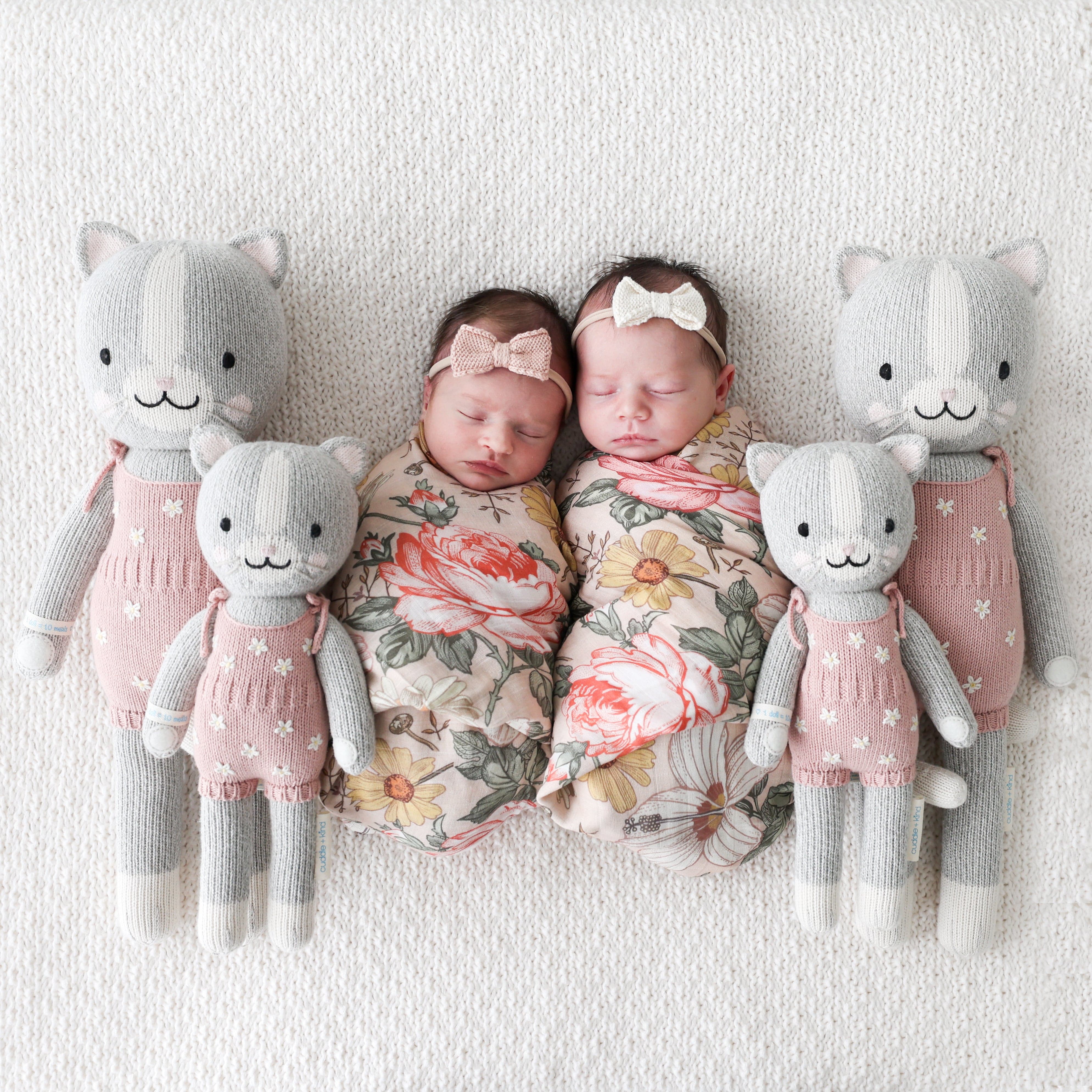 Cuddle+Kind Daisy the Kitten Plush Toy - Soft & Huggable Stuffed Animal for Kids & Toddlers - Perfect for Bedtime, Playtime & Gifts
