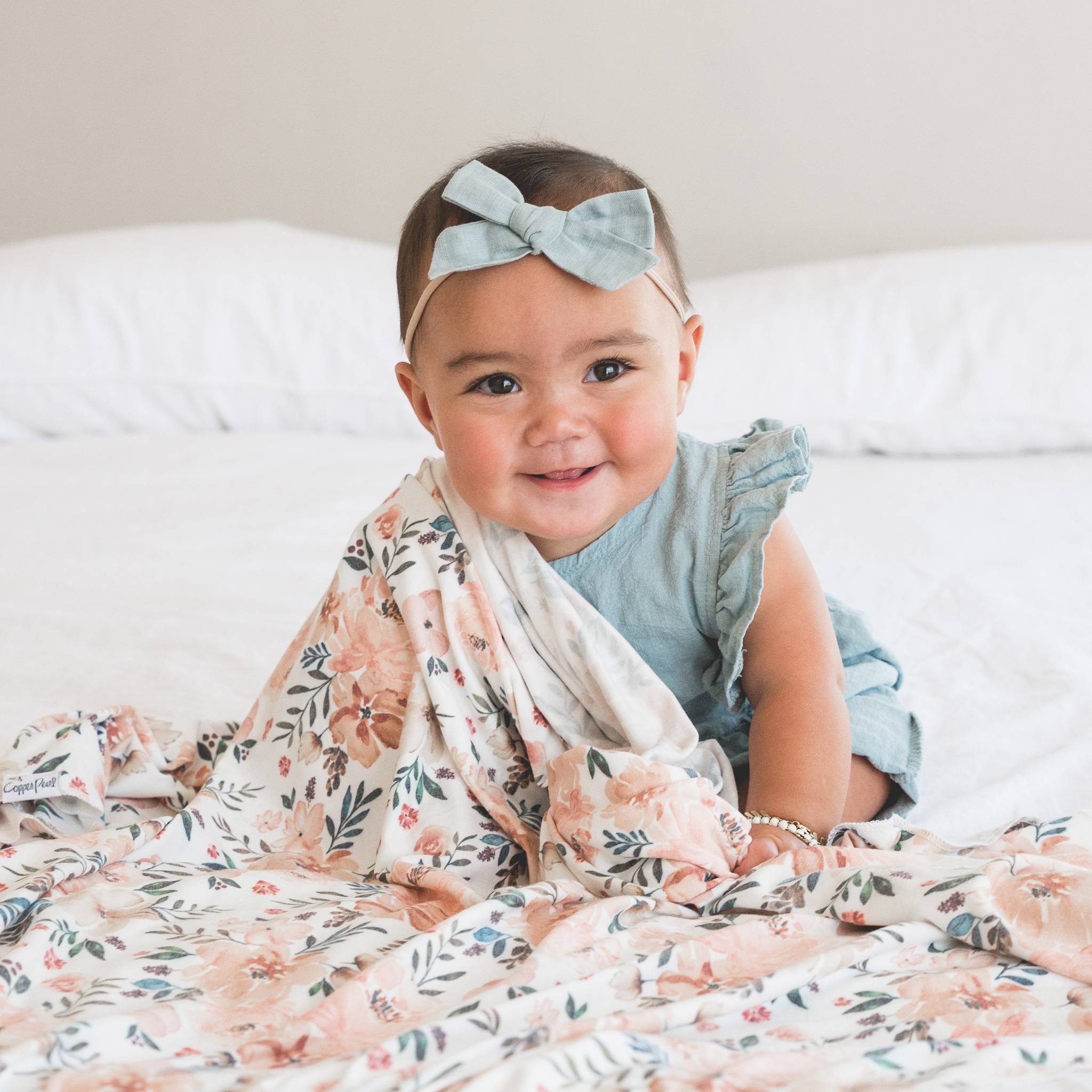 Soft Knit Swaddle Blanket for Babies - Cozy & Breathable Autumn Design - Perfect for Newborn Swaddling, Nursery, and Photo Shoots