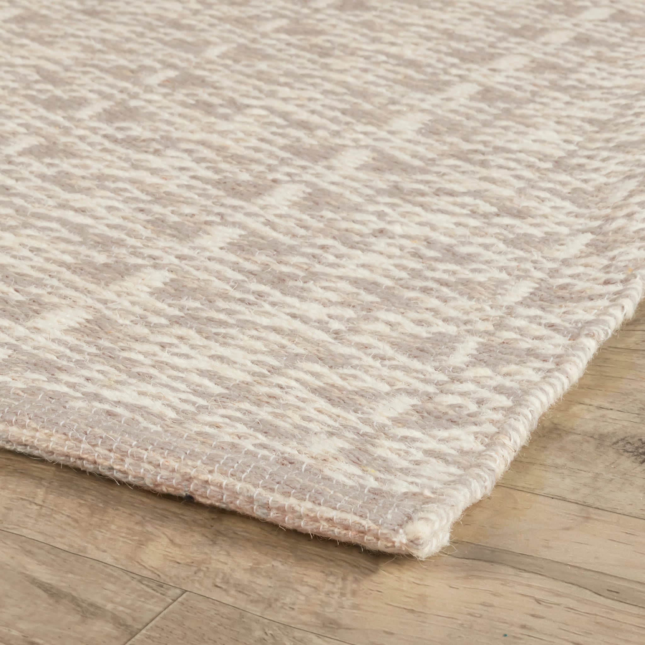 Handwoven Cotton Area Rug - Soft & Durable Natural Fiber Floor Mat for Living Room, Bedroom, Nursery | Light Grey Home Decor