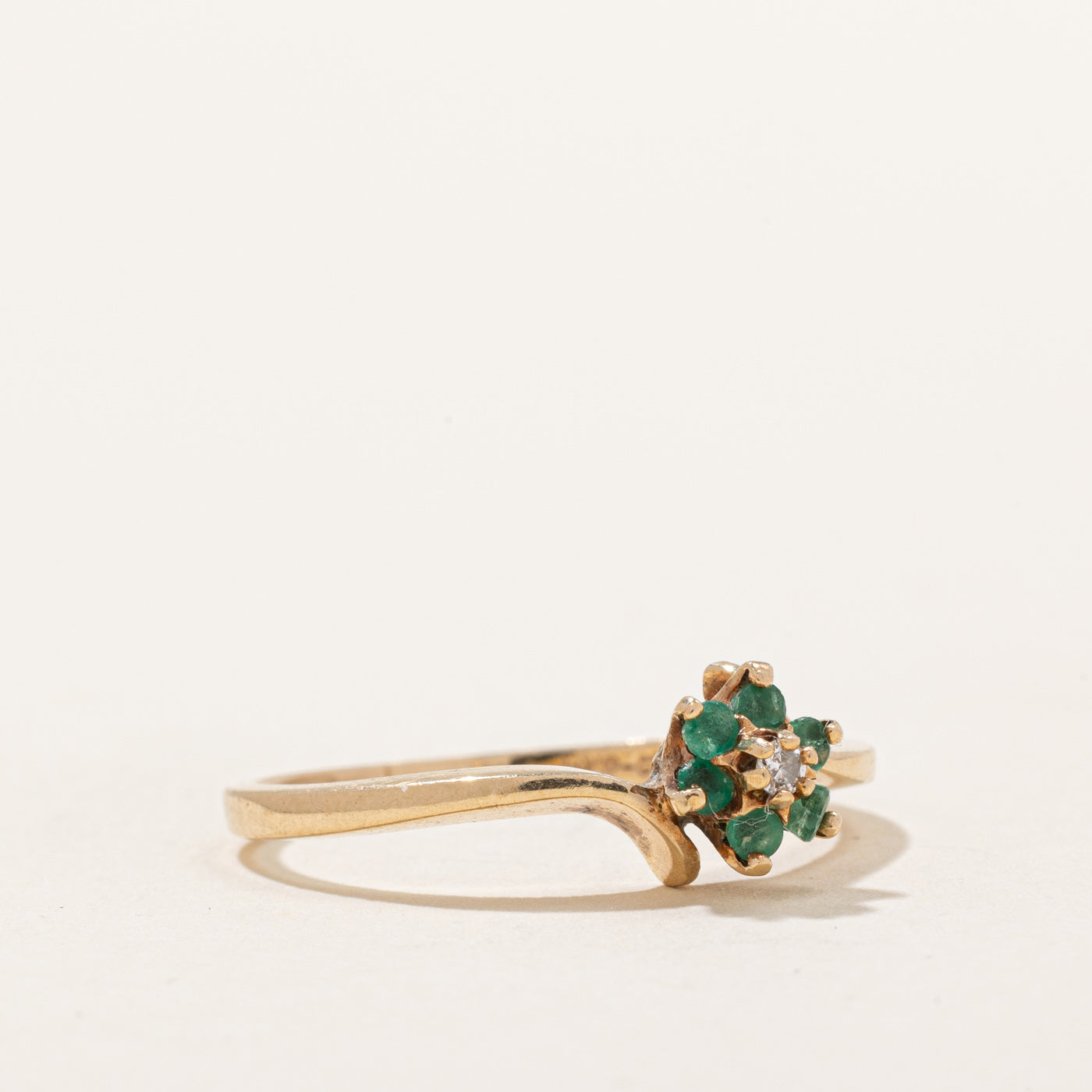 Emerald and Diamond Ring 0.10ctw 0.02ct Size 6.75 - Elegant Birthstone Jewelry for Women, Perfect for Anniversary, Engagement, and Special Occasions