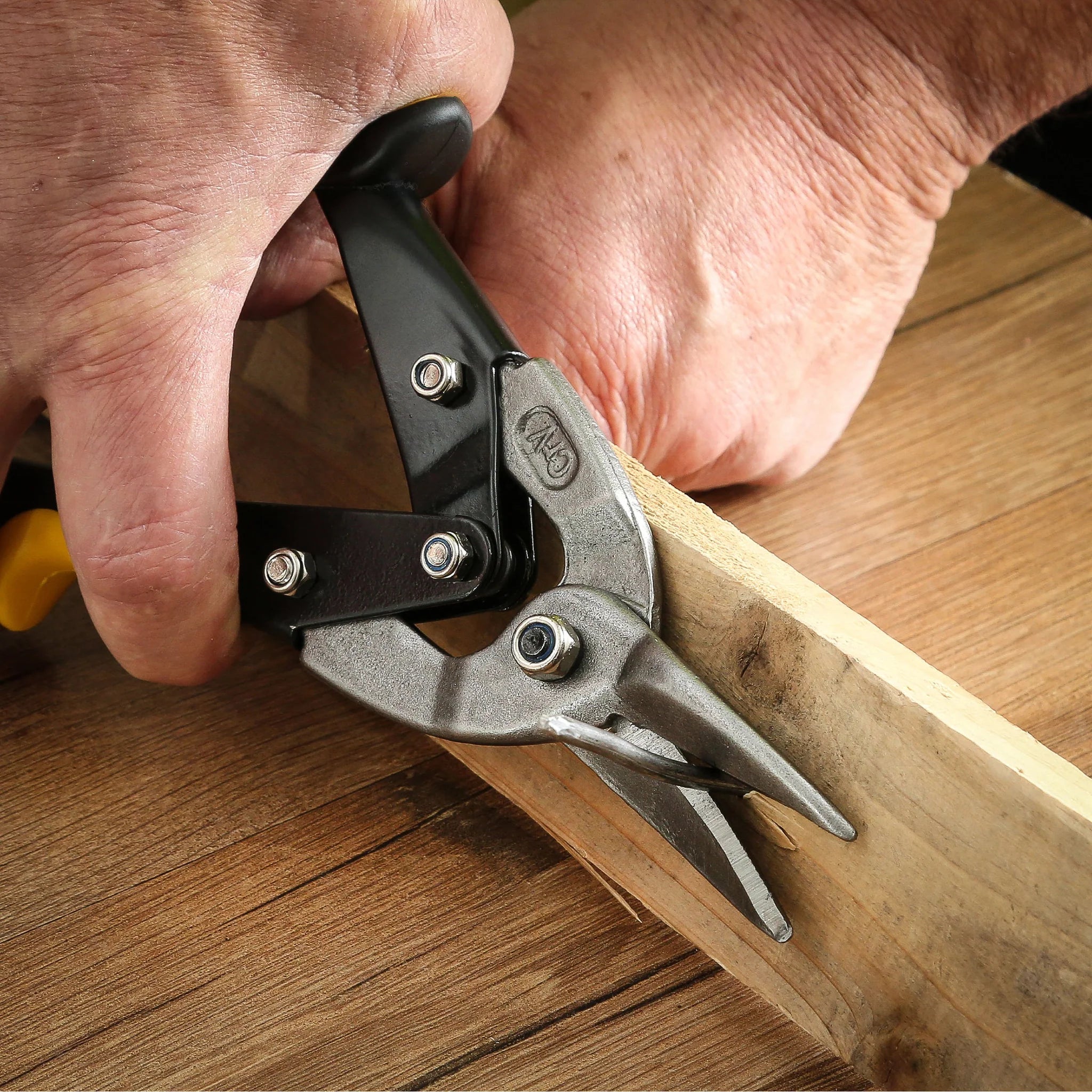 GreatNeck TA10S Straight Cut Aviation Snips - Heavy Duty Metal Cutting Shears for HVAC, Roofing & DIY Projects | Durable Tin Snips for Sheet Metal, Aluminum & More
