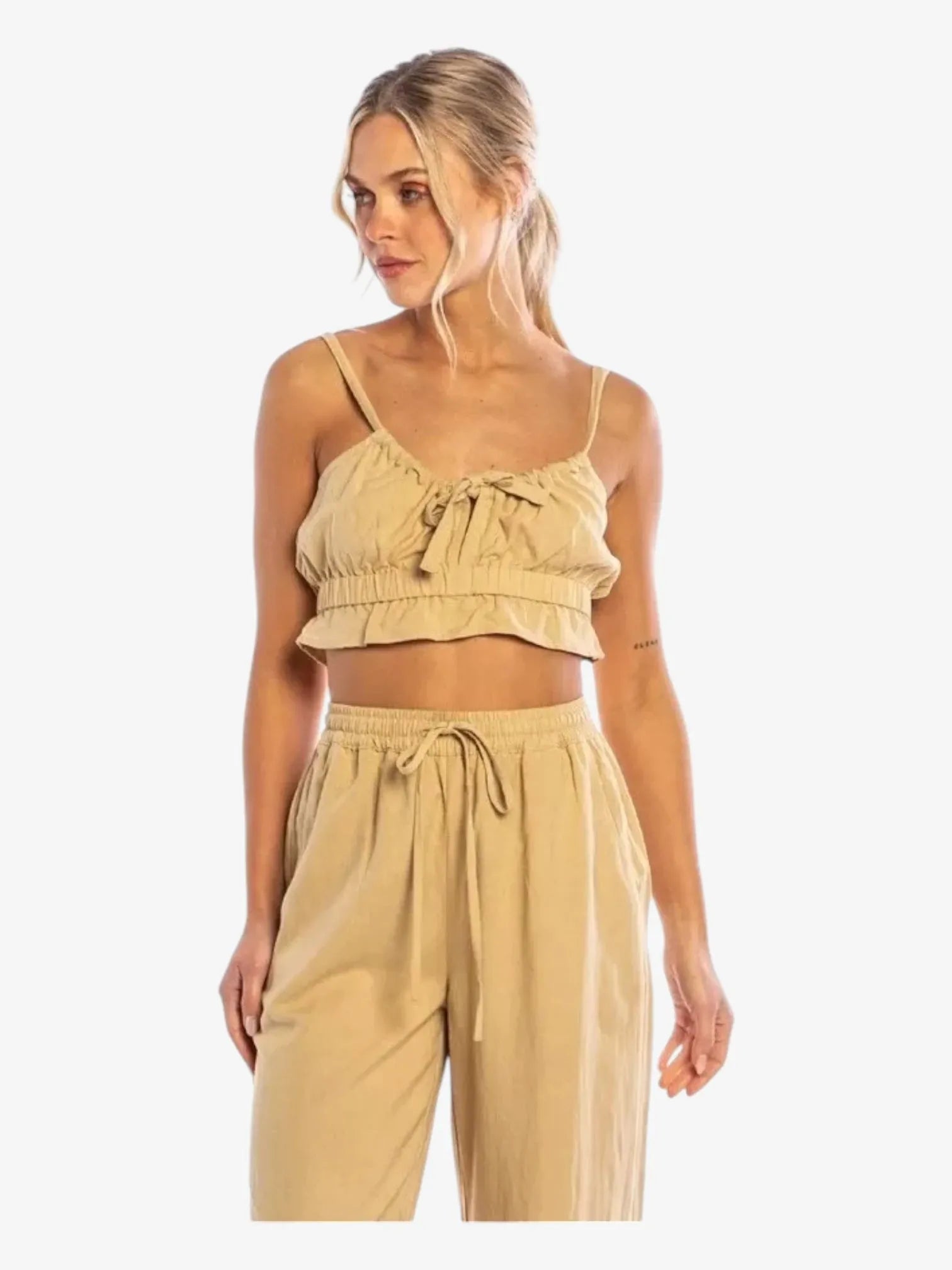 Top Crop Rusty Saltwater Reversible Women's Yellow Pastel Jacket - Perfect for Beach Outings and Casual Spring Wear