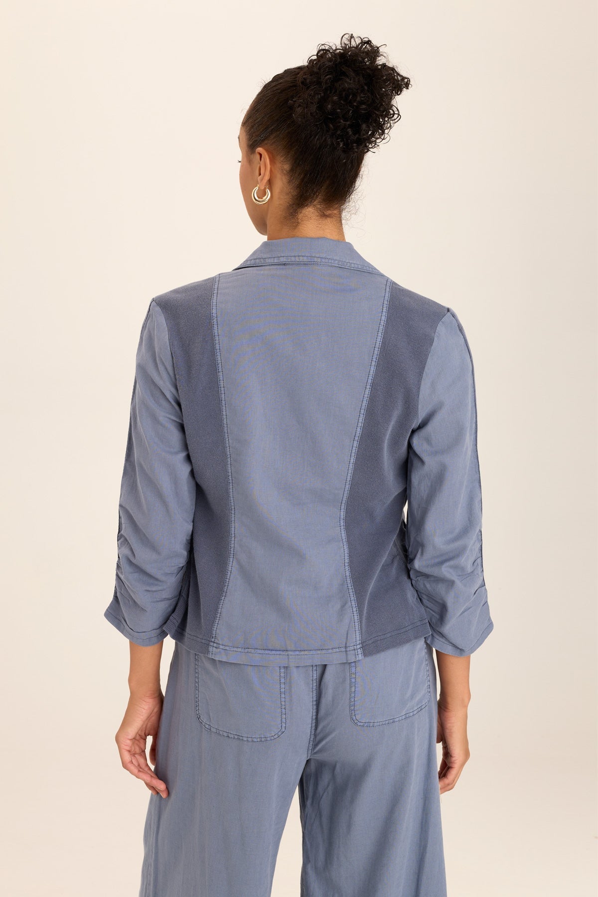Stylish Linen Stretch Blazer with 4 Pockets - Comfortable & Versatile for Office, Travel & Casual Outfits