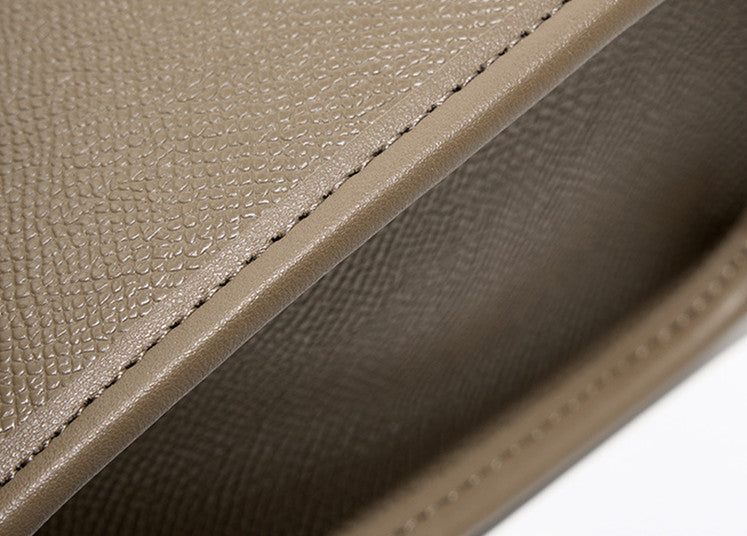 Stylish and Versatile Square Handbag for Women - Perfect for Work, Travel, and Everyday Use