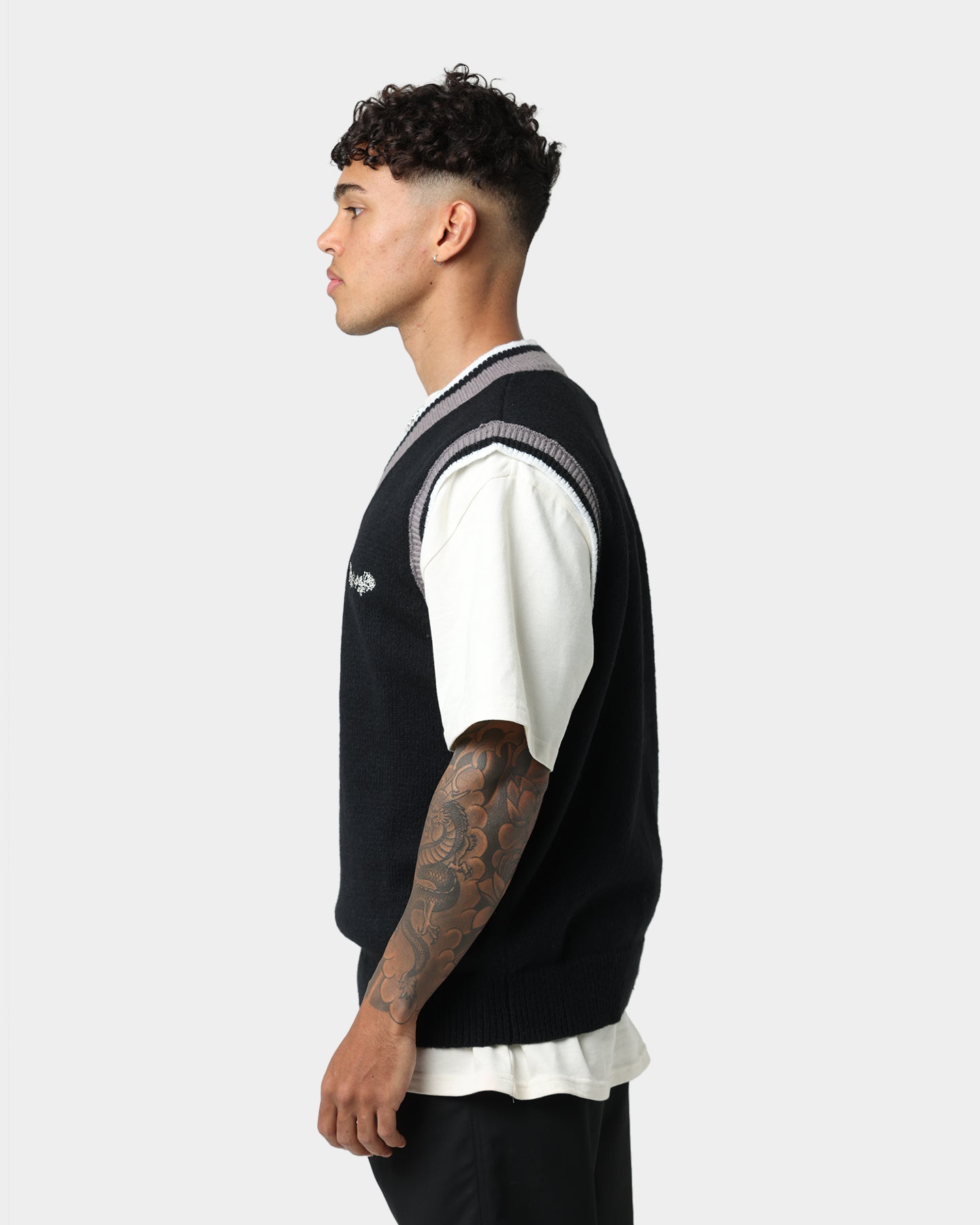404 Heritage Vest Black - Stylish Men's Casual Vest for Outdoor Adventures & Urban Fashion