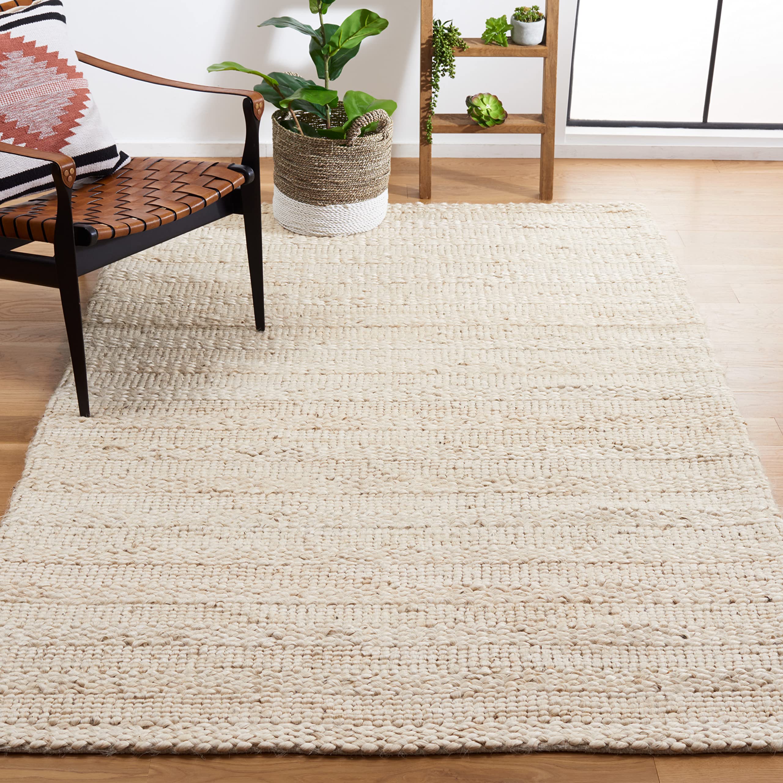 SAFAVIEH Natural Fiber Collection 5' Square Bleach NF212D Handmade Braided Woven Jute Area Rug for Living Room, Dining Room & Bedroom | Eco-Friendly Floor Decor for Cozy Home Interiors