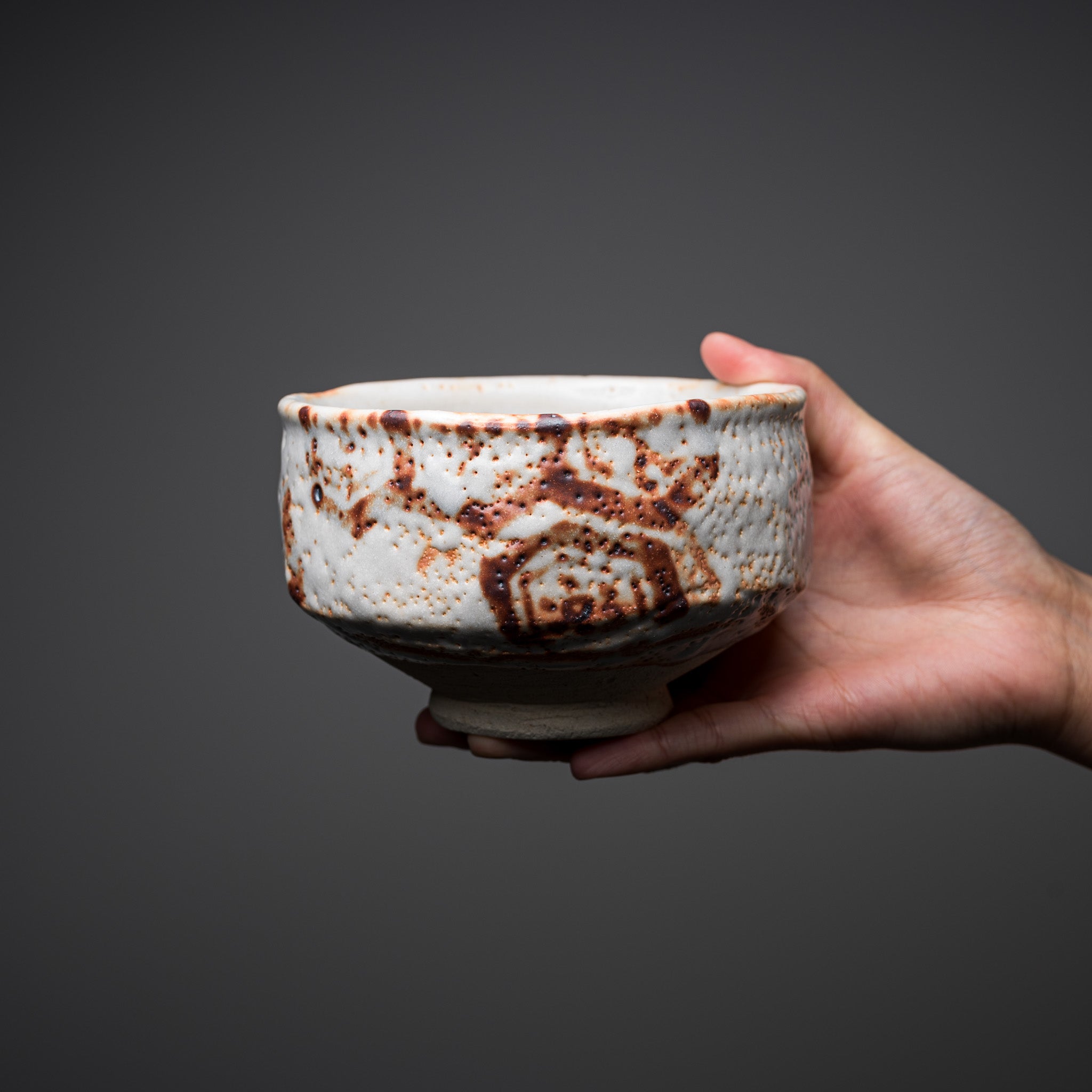 Premium Matcha Bowl - Shino Kikko Glazed Ceramic Tea Cup for Japanese Tea Ceremony | Handcrafted Traditional Japanese Tea Set for Matcha Lovers | Perfect for Zen Meditation, Home Decor & Gift Giving