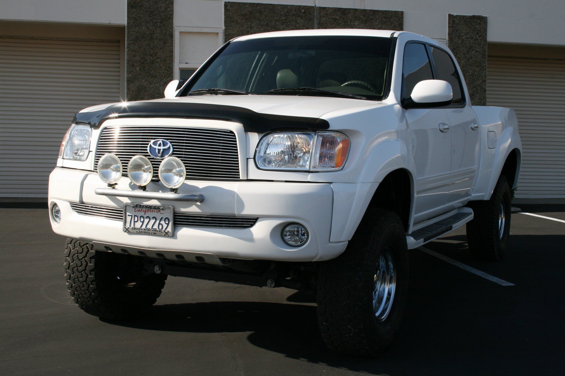 2000-2006 Toyota Tundra Access Cab Replacement Fenders with 4 Bulge Design - Durable Auto Body Parts for Off-Road & Daily Driving