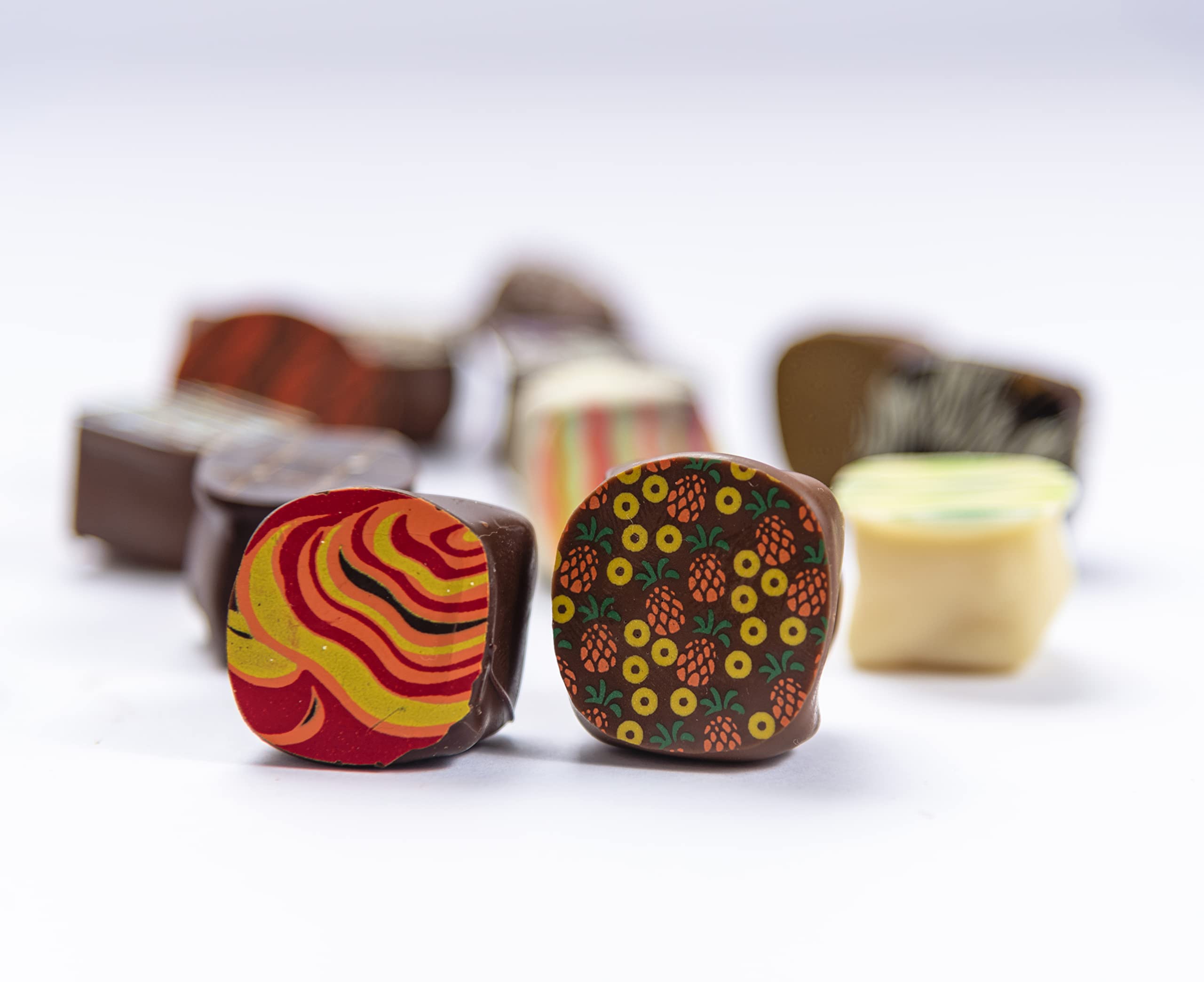 Le Chocolatier Signature Gourmet Assorted Chocolate Truffle Gift Box - Lactose Free Vegan Dark Chocolate - 24 Piece Box - Perfect for Holidays, Birthdays & Corporate Gifts