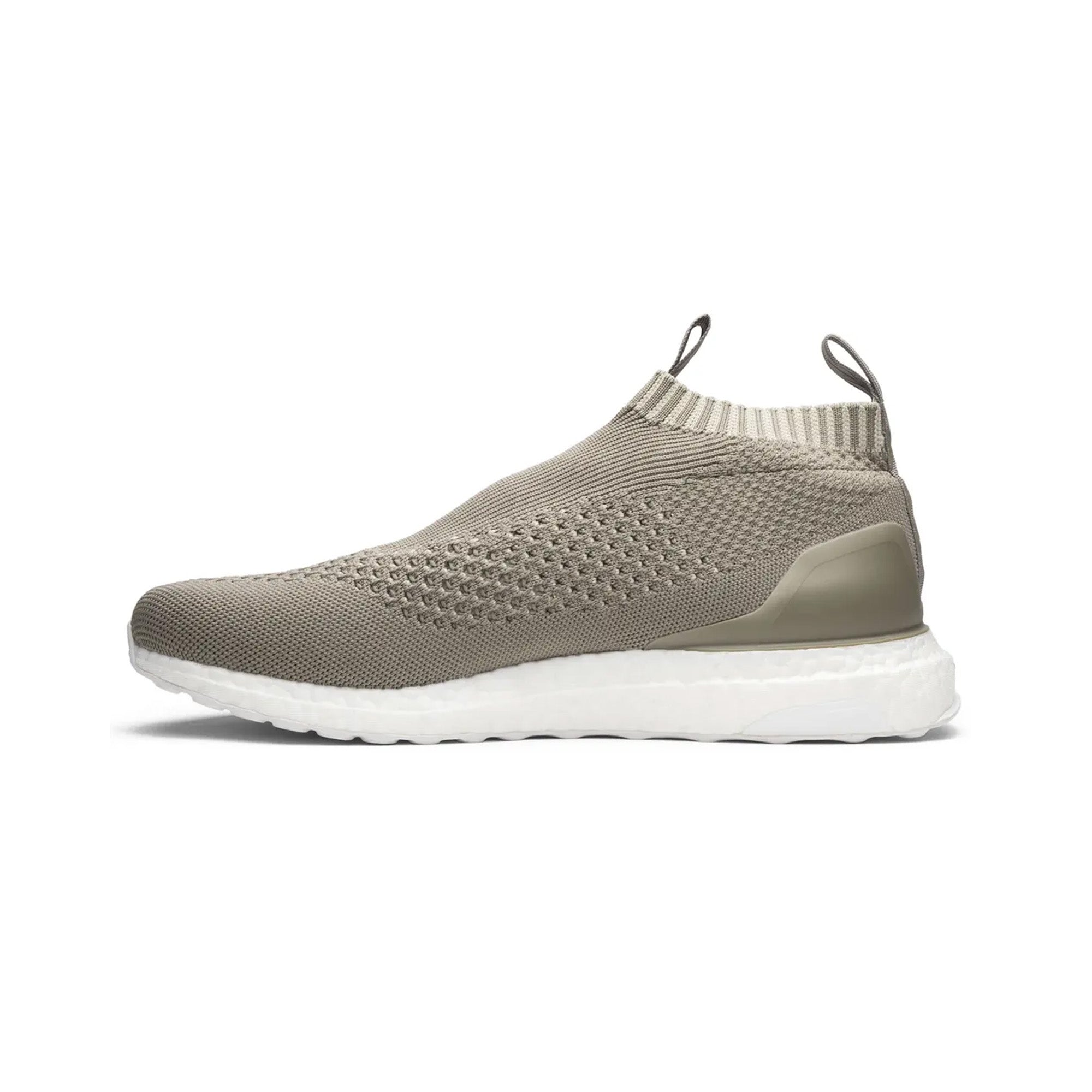 Adidas Ace 16+ PureControl Ultraboost 'Clay' Soccer Cleats - Lightweight Football Shoes for Artificial Turf & Indoor Courts - Perfect for Training, Matches & Street Soccer