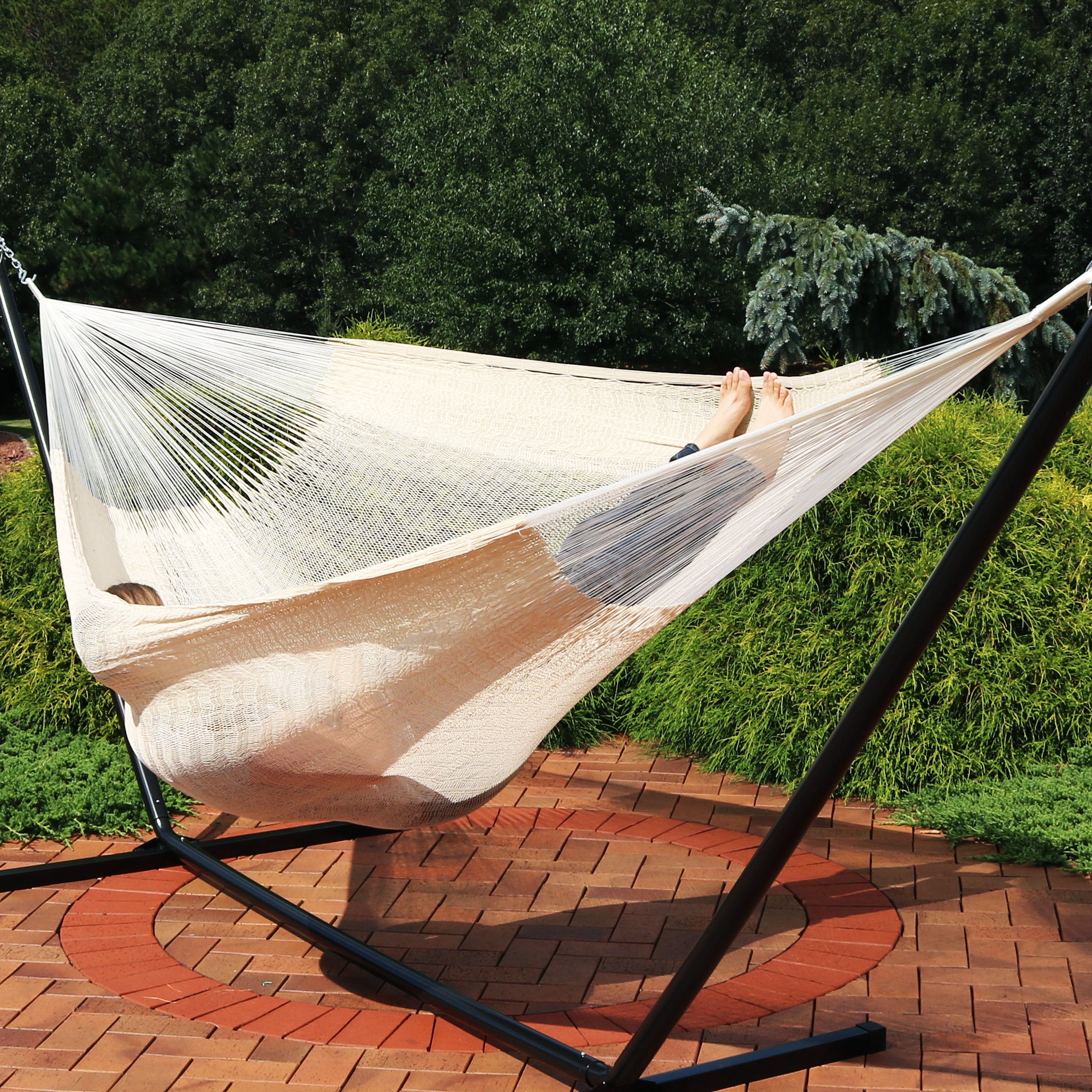 Sunnydaze Family Size Handwoven Thick Cord Mayan Hammock - Durable & Comfortable Outdoor Hammock for Backyard, Patio, Beach, and Camping