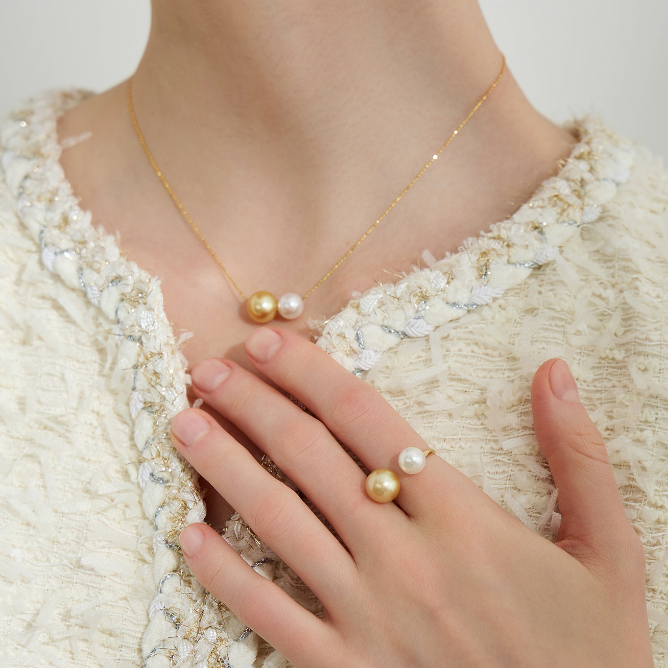 18K Gold Southsea & Akoya Pearls Ring KR00092 | Elegant Pearl Jewelry for Women | Perfect for Weddings, Anniversaries & Special Occasions