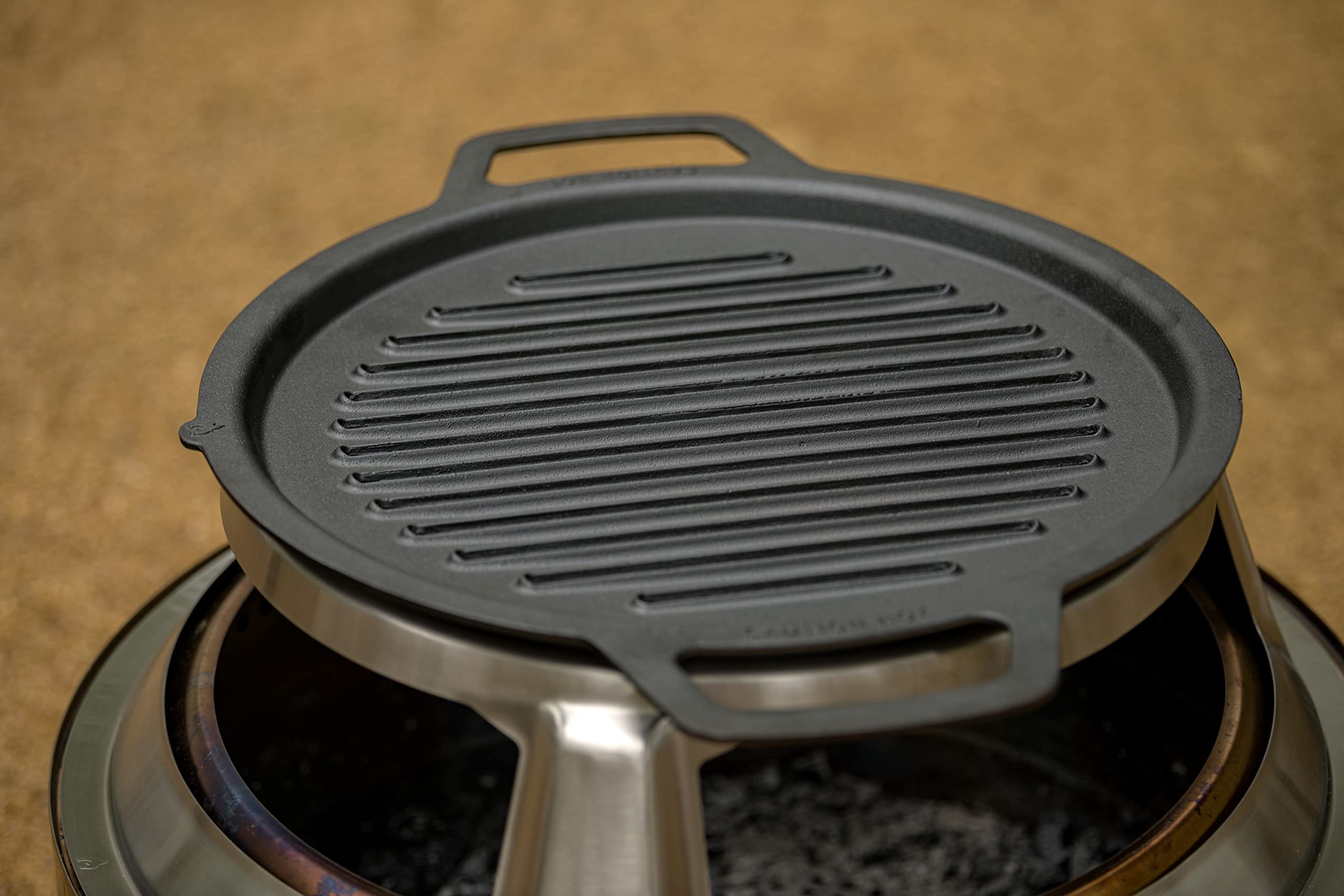 Solo Stove Yukon 2.0 Cast Iron Grill & Smokeless Fire Pit Bundle - Portable Wood Burning Outdoor Cooking Set with Stand, Grill Hub & Removable Ash Pan - 26.25in Height x 25.75in Diameter - Perfect for Backyard BBQs, Camping Trips & Patio Gatherings