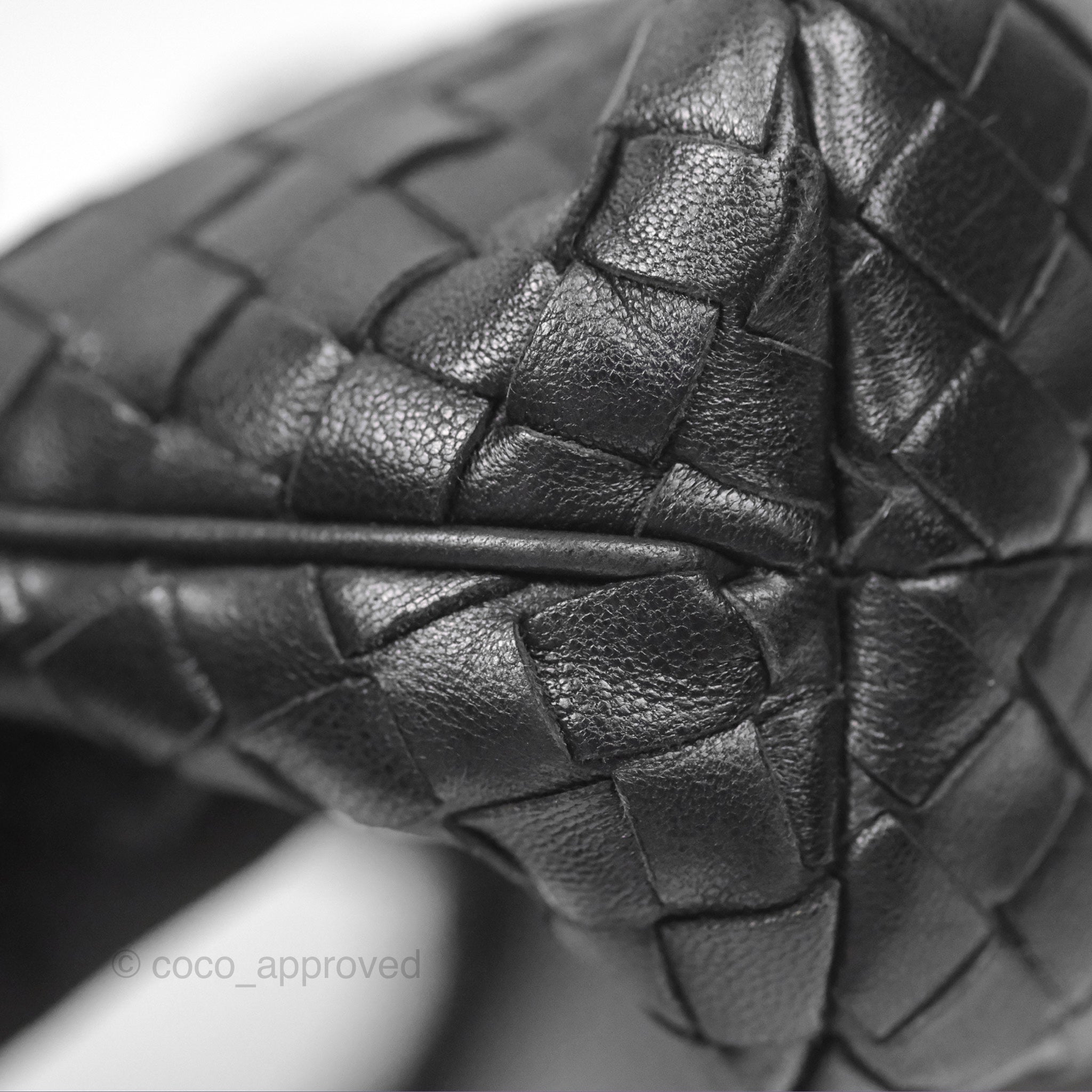 Bottega Veneta Mini Shoulder Bag Black Intrecciato Leather Crossbody Purse for Women | Luxury Designer Handbag for Everyday Use, Date Night & Travel