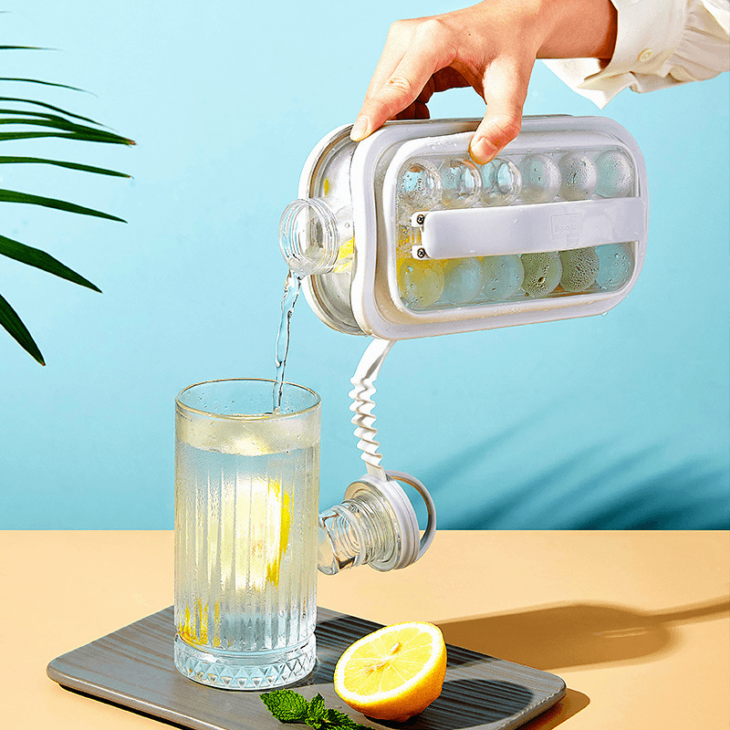 Portable Ice Ball Maker for Cocktails & Whiskey - Stainless Steel Ice Mold with Lid - Perfect for Home Bars, Parties & Gifts
